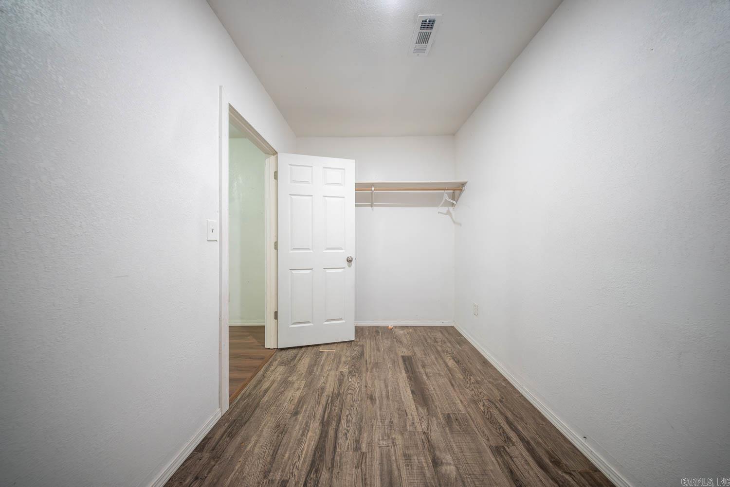 35 N Goodwin Street