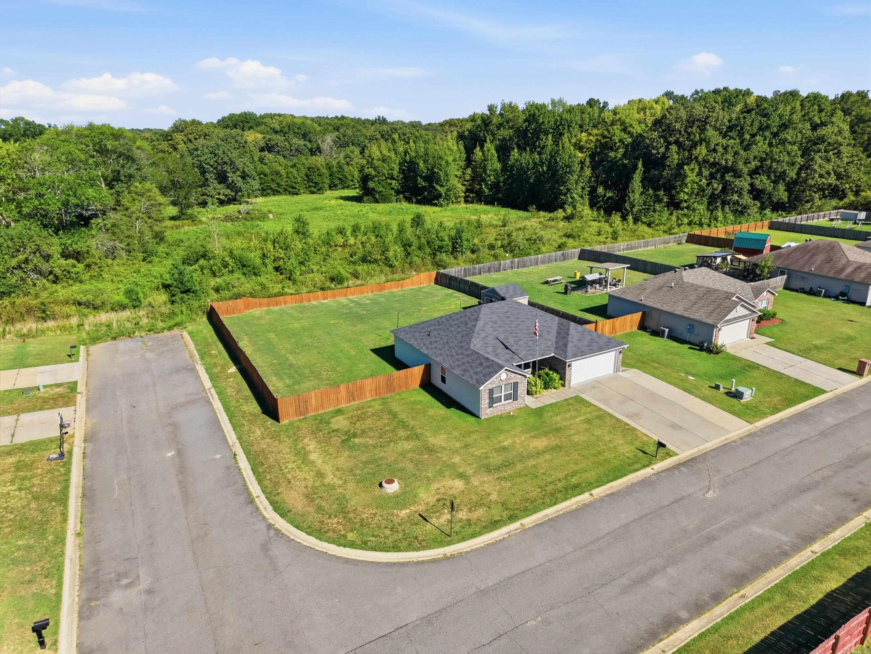 200 Hemlock  Conway, AR