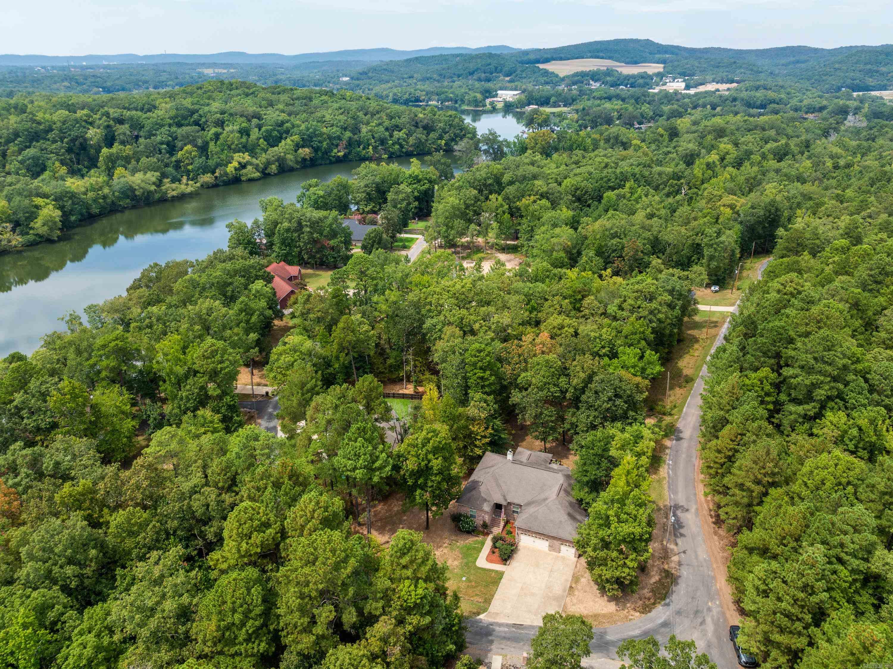 100 Lost Lake  Hot Springs, AR