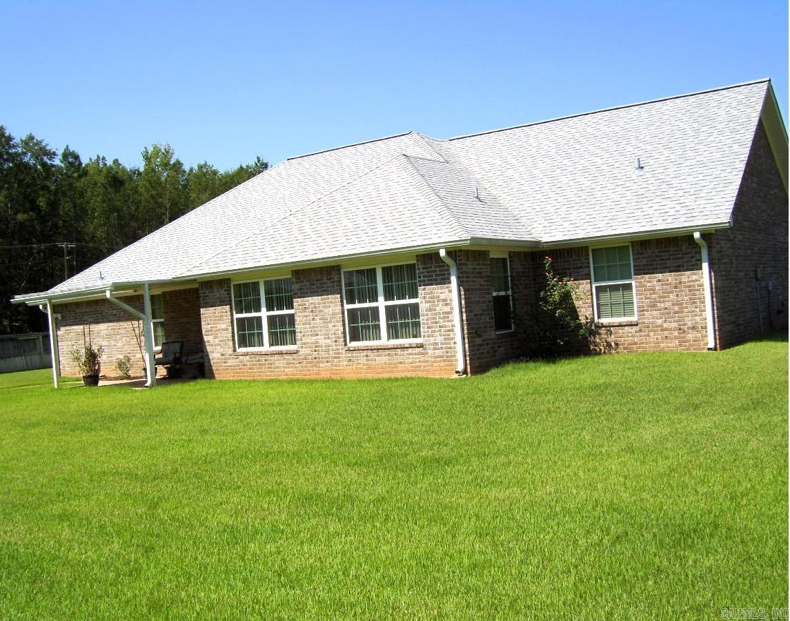 104 SHALIE COVE  Ashdown, AR