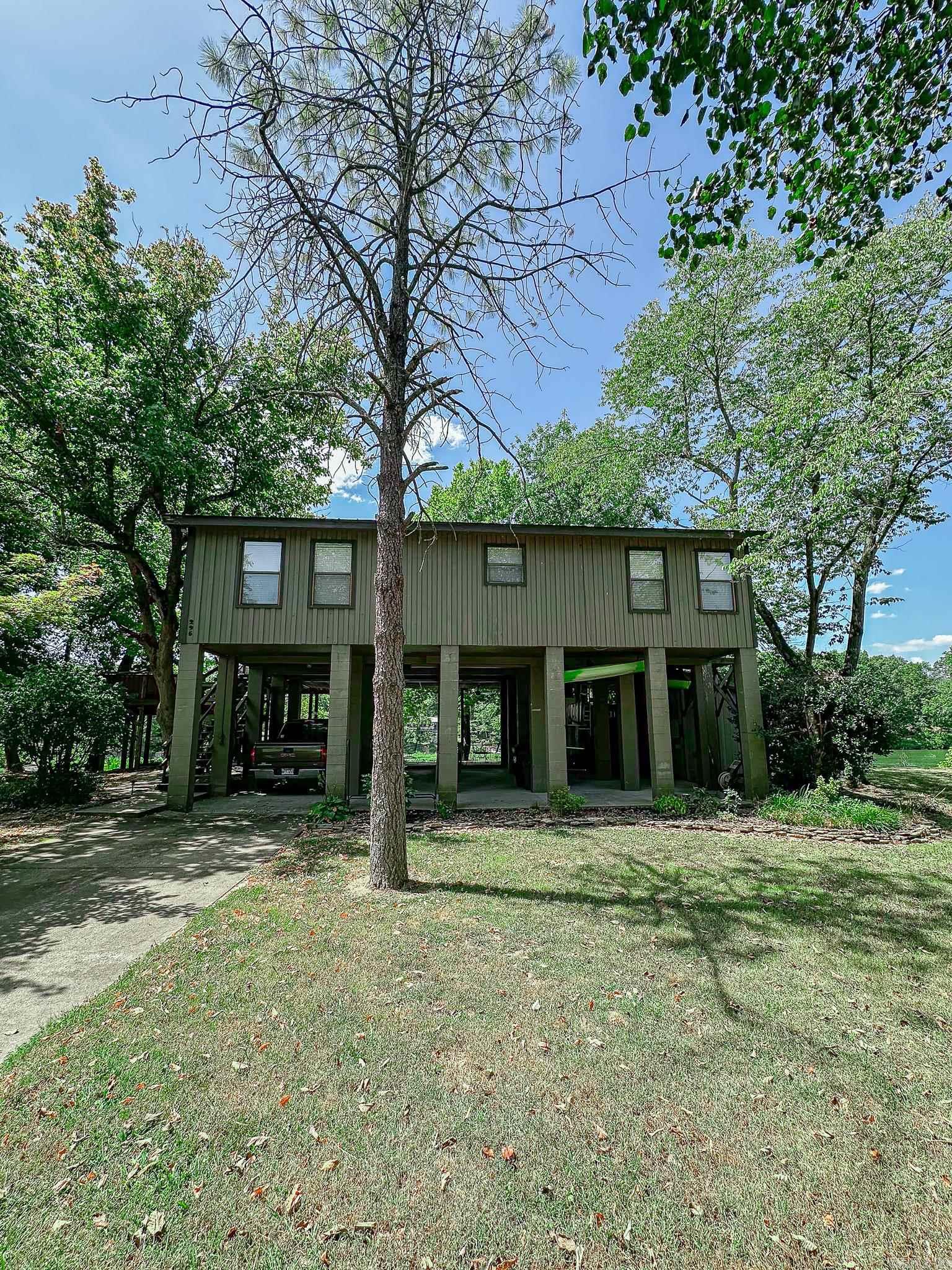 295 Loberg  Hardy, AR