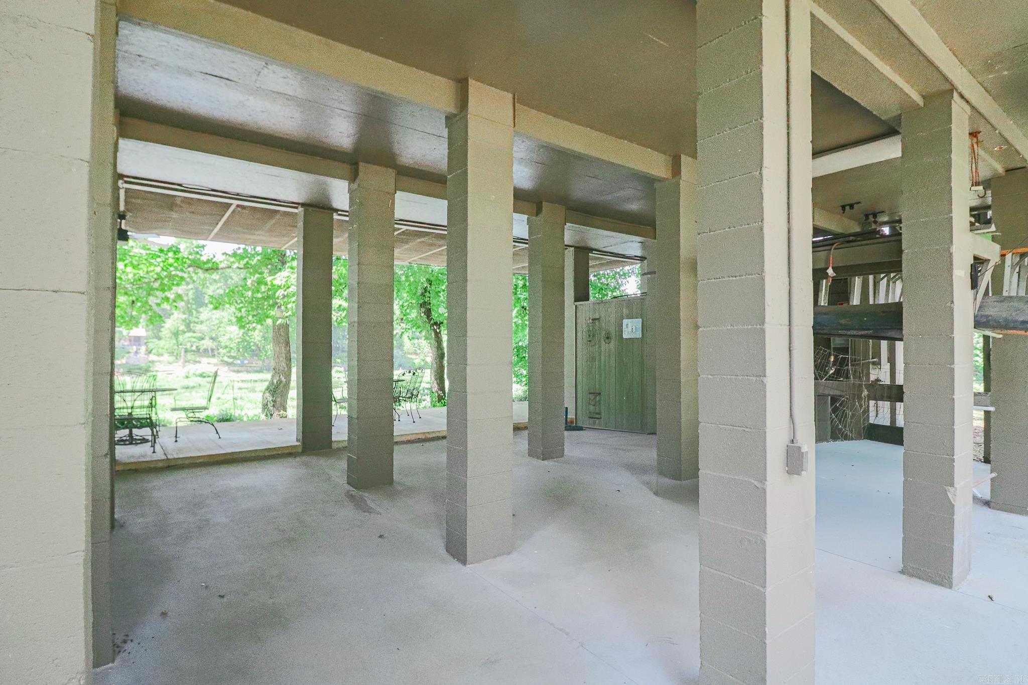 295 Loberg  Hardy, AR