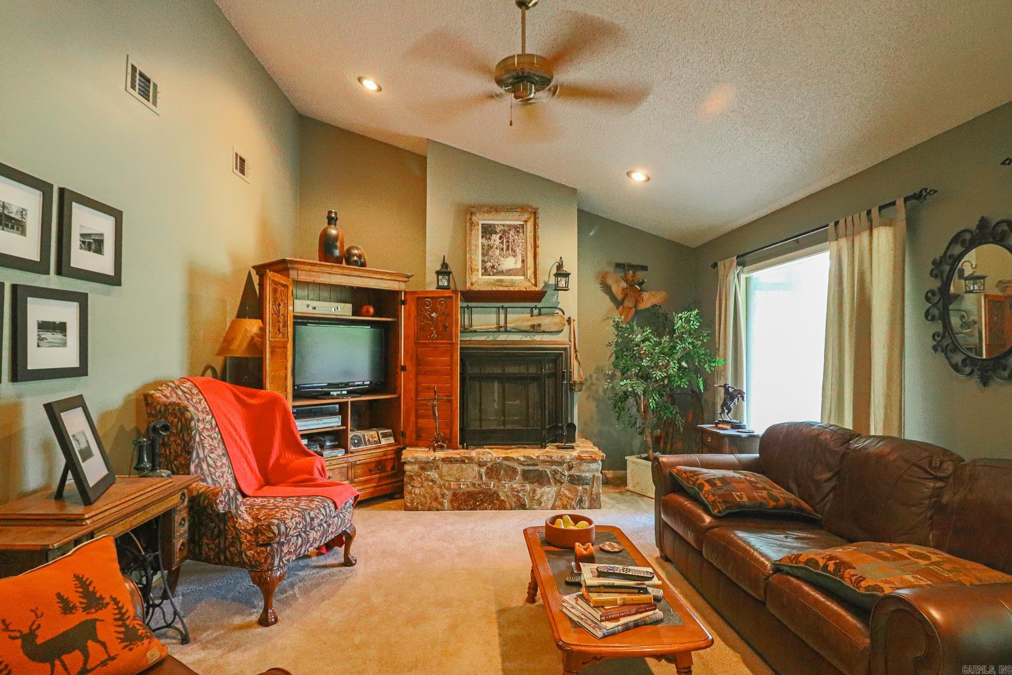 295 Loberg  Hardy, AR