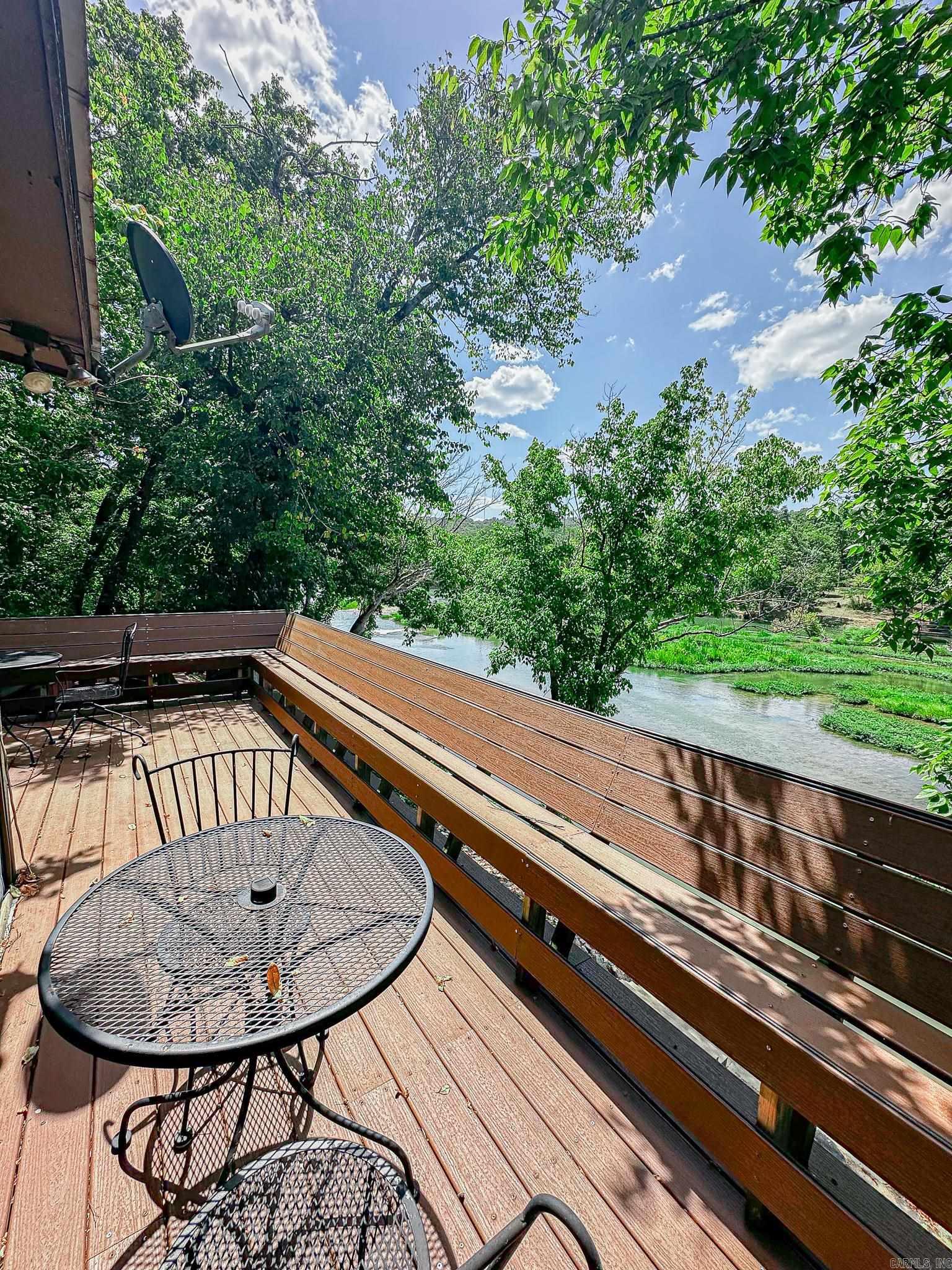 295 Loberg  Hardy, AR