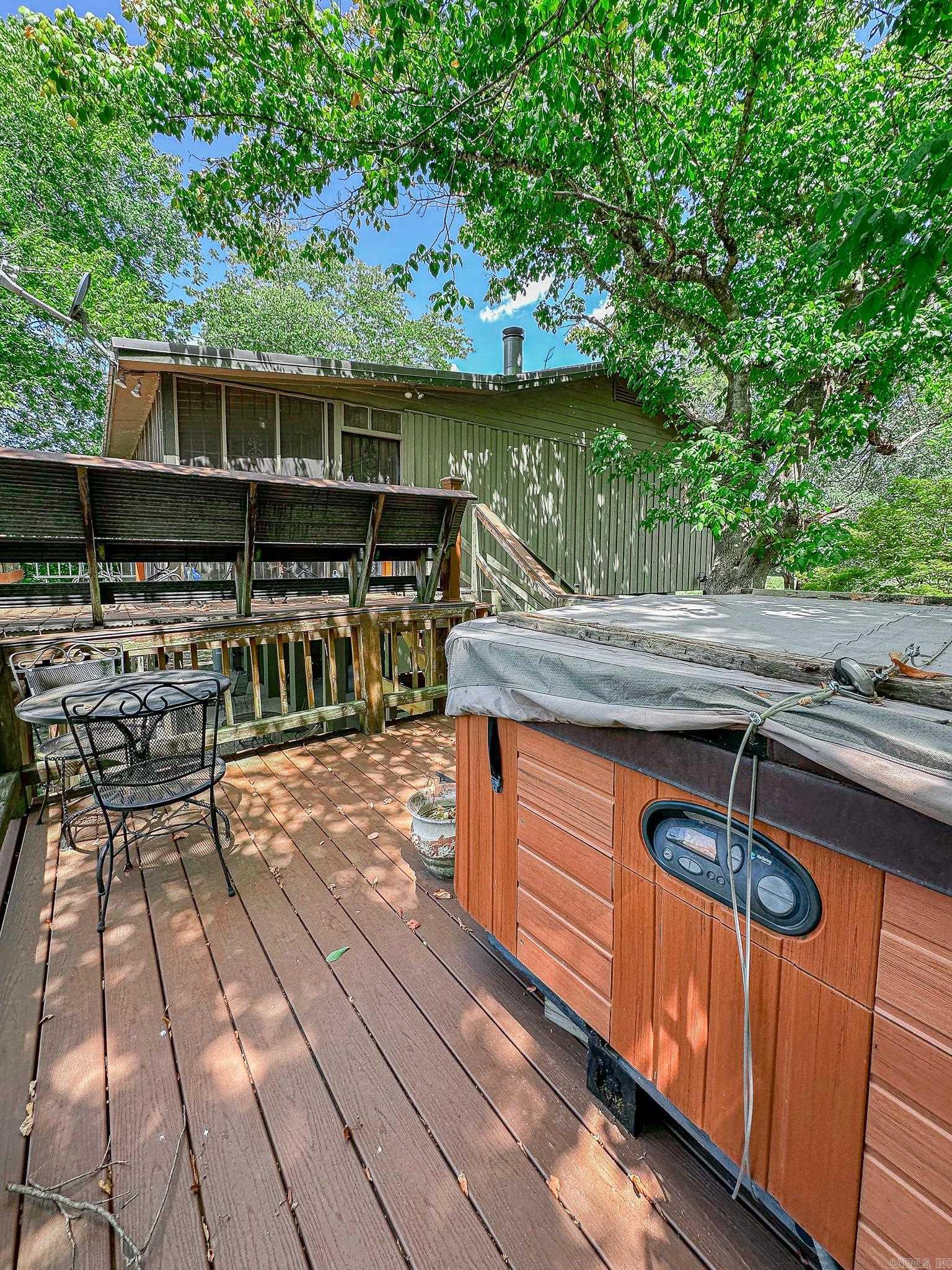 295 Loberg  Hardy, AR