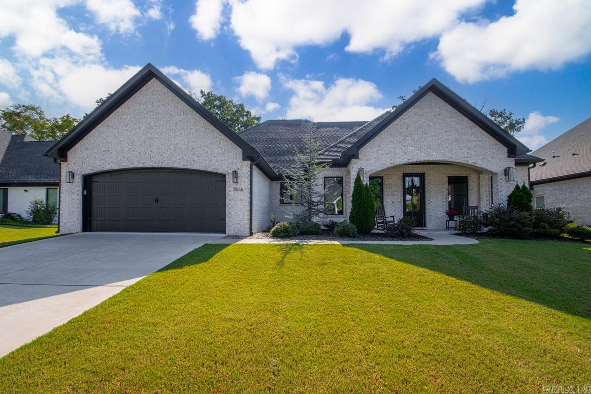 7816 S Shoreline  Benton, AR