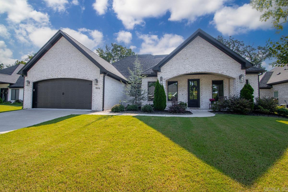 7816 S Shoreline  Benton, AR