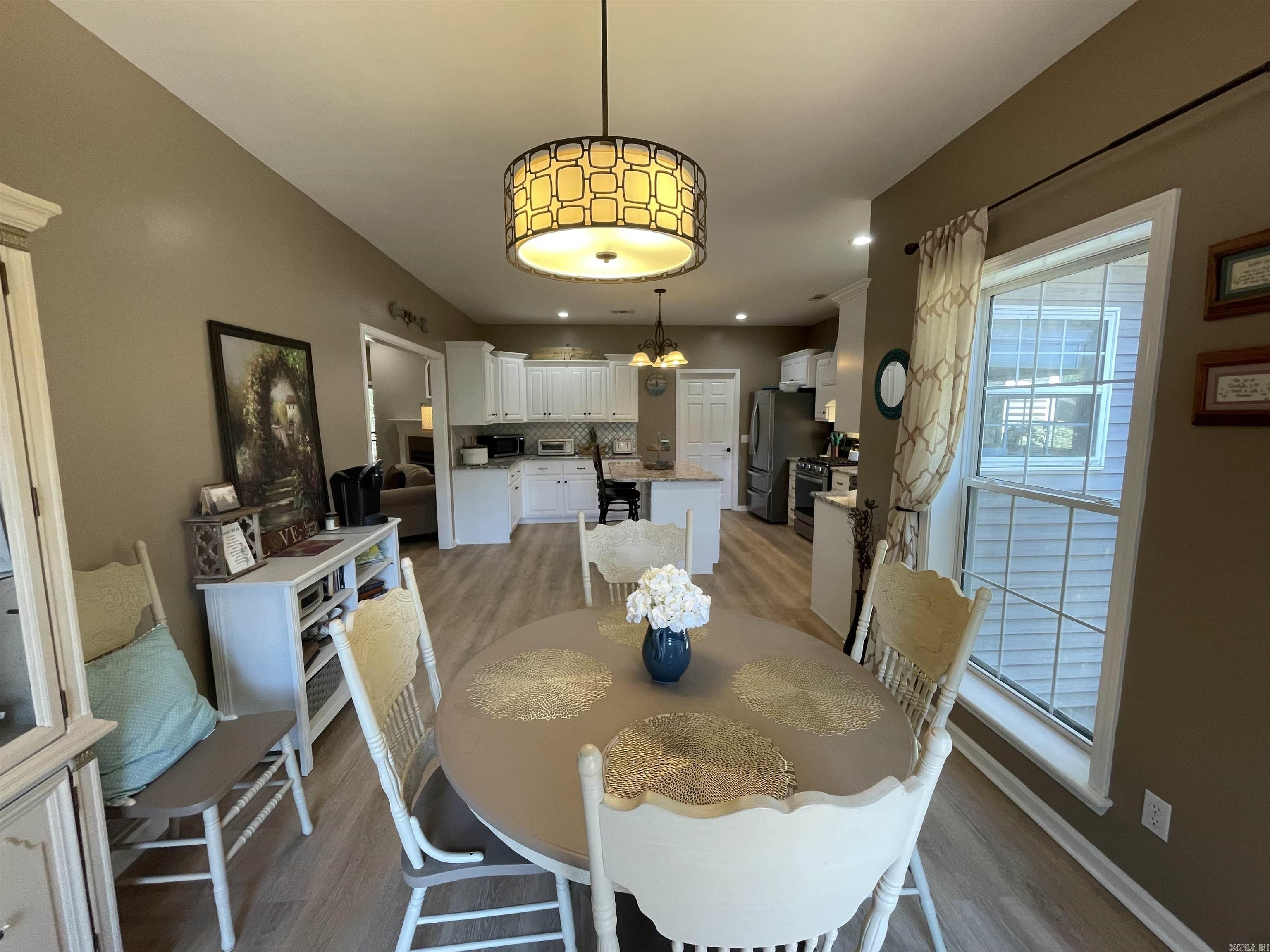 835 Sunset Valley Dr  Mountain View, AR