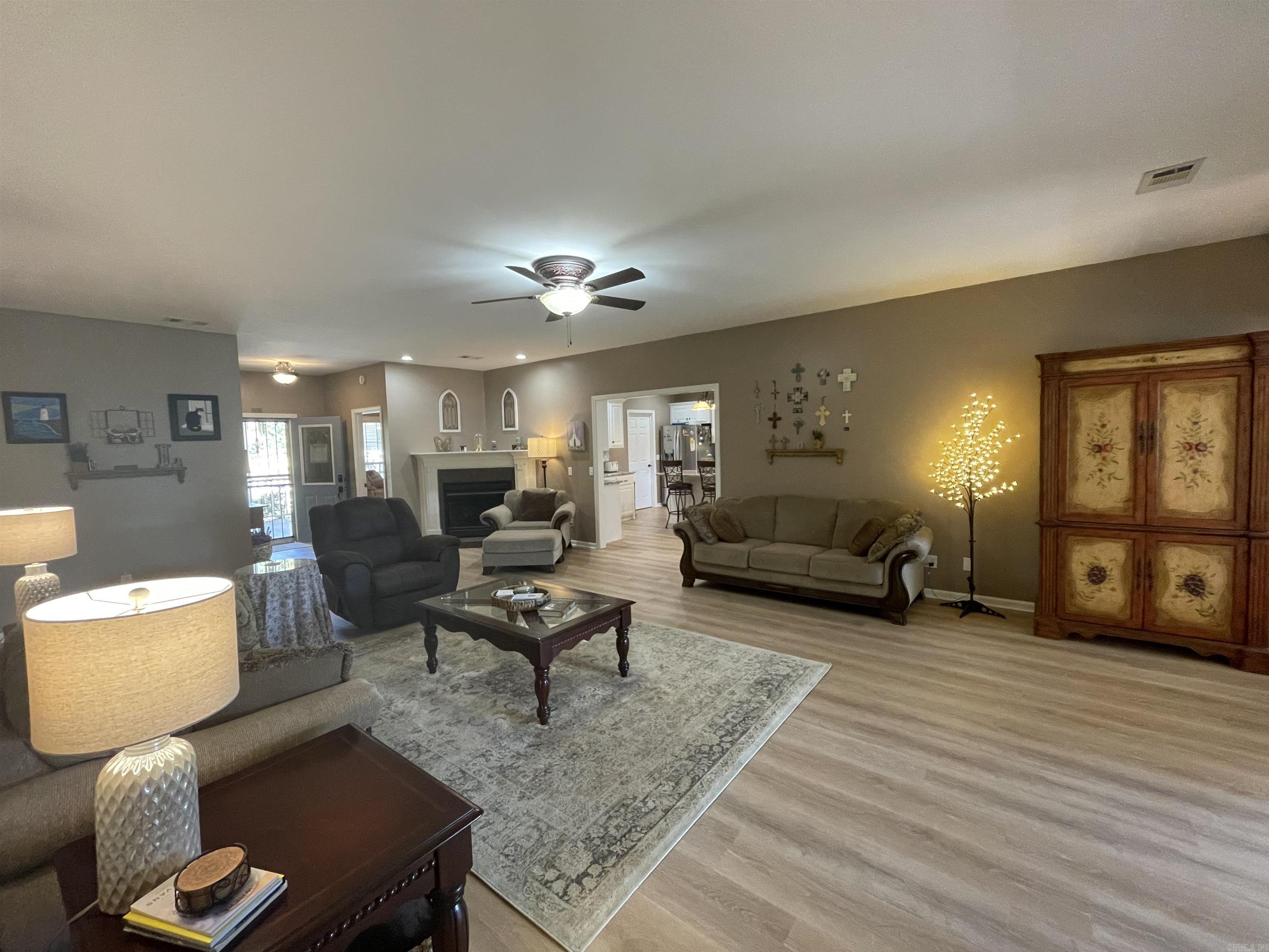 835 Sunset Valley Dr  Mountain View, AR