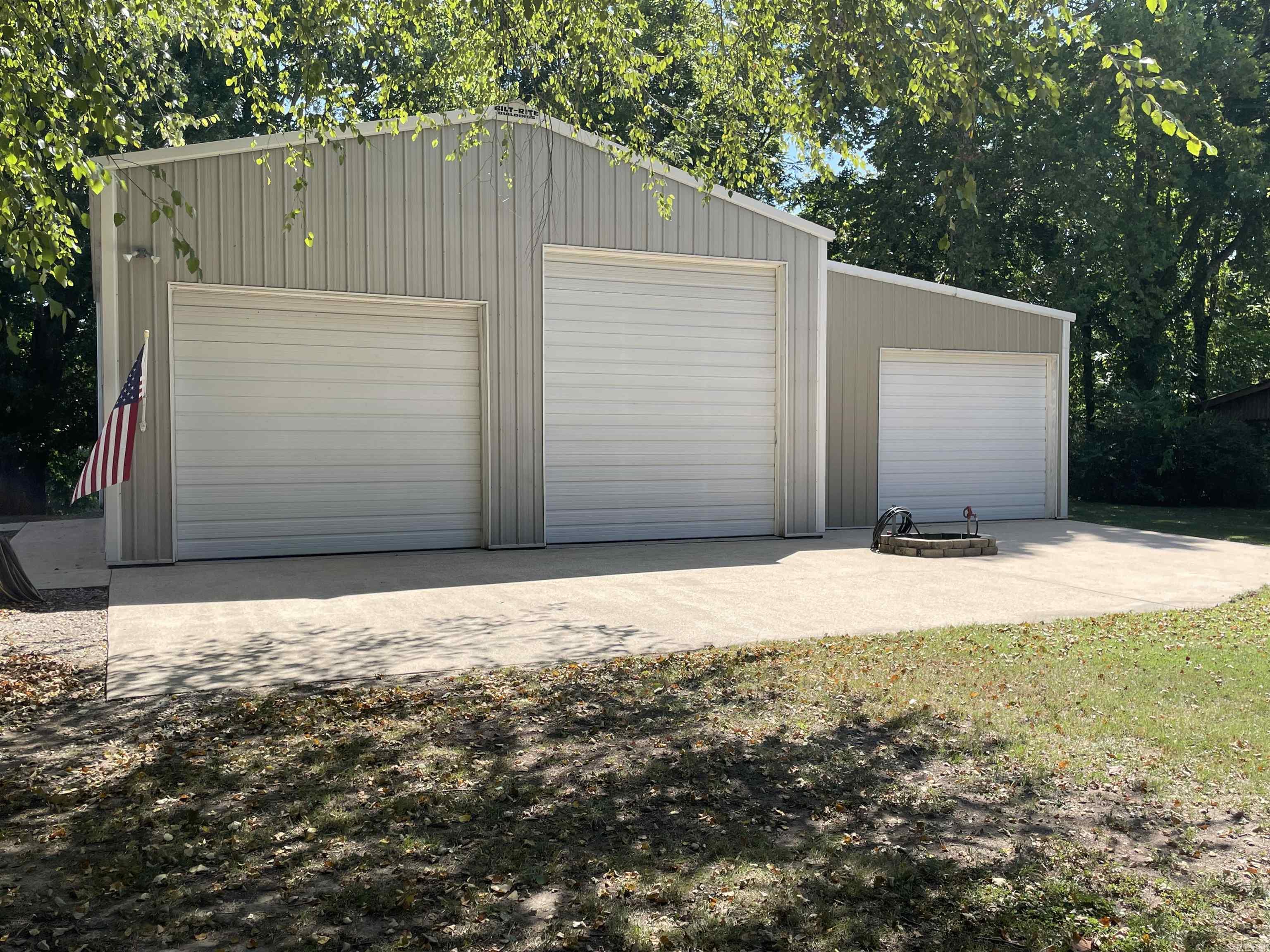 835 Sunset Valley Dr  Mountain View, AR