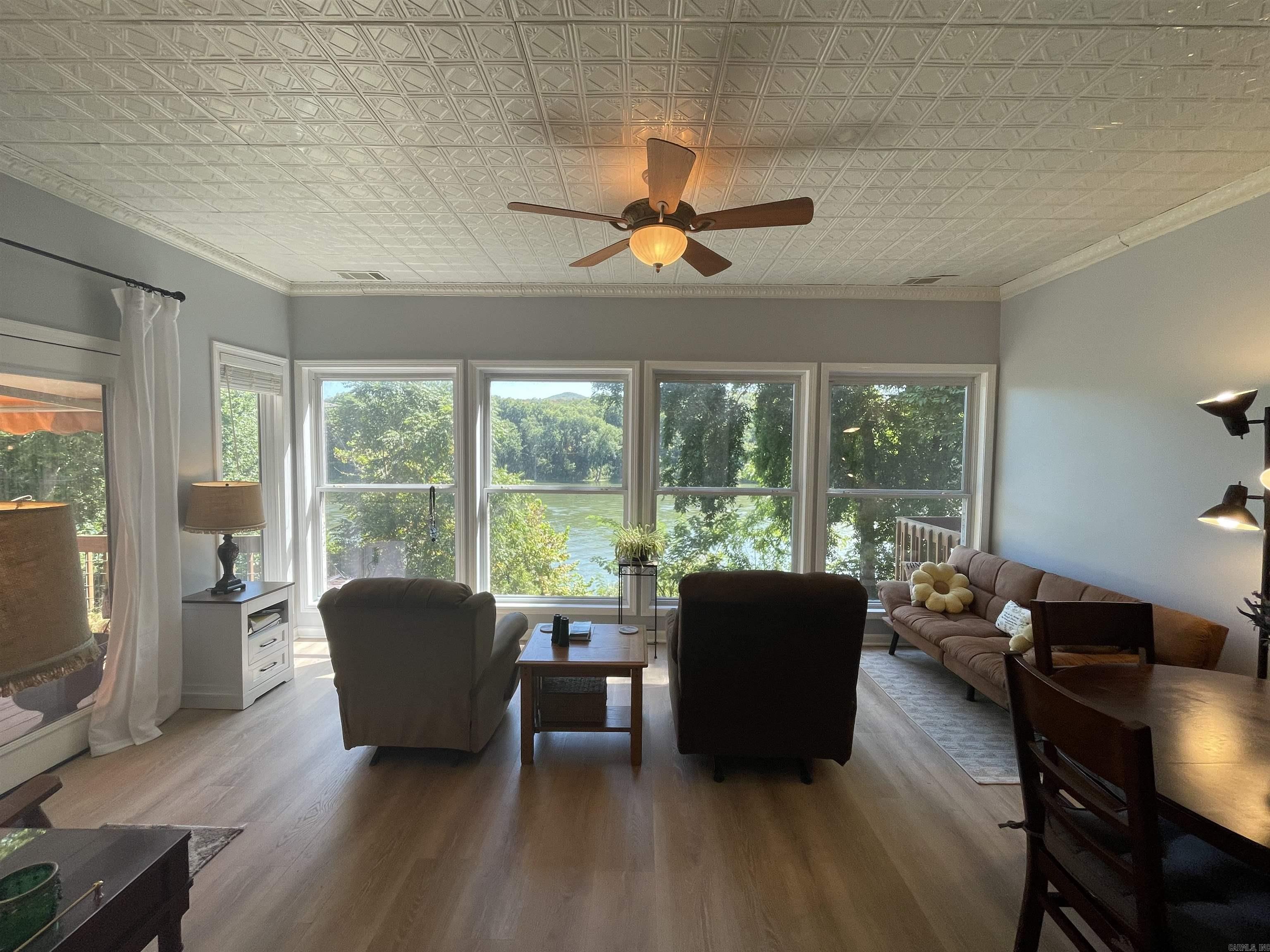 835 Sunset Valley Dr  Mountain View, AR