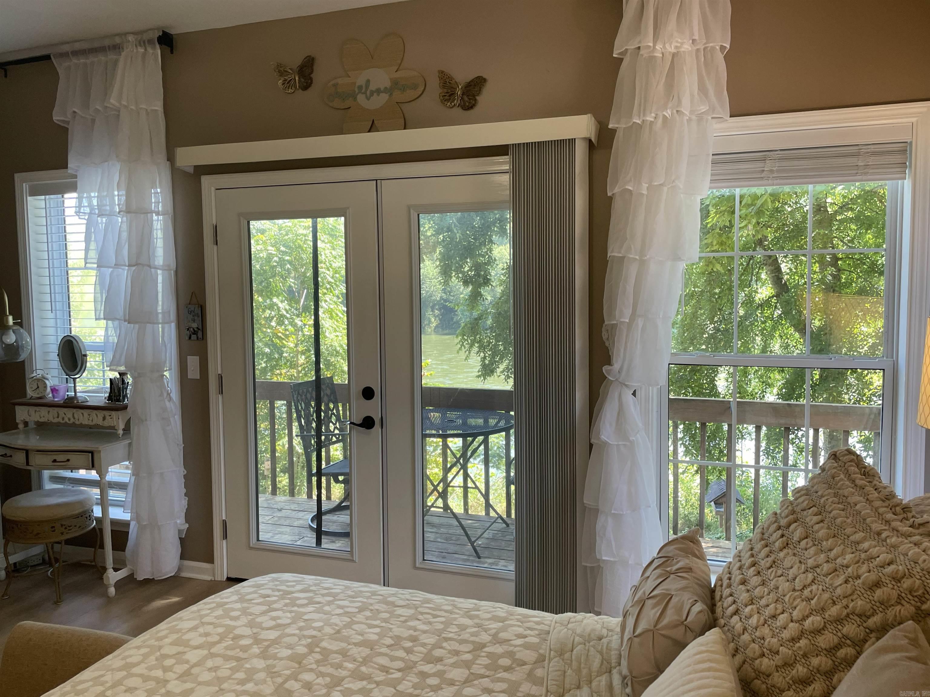 835 Sunset Valley Dr  Mountain View, AR