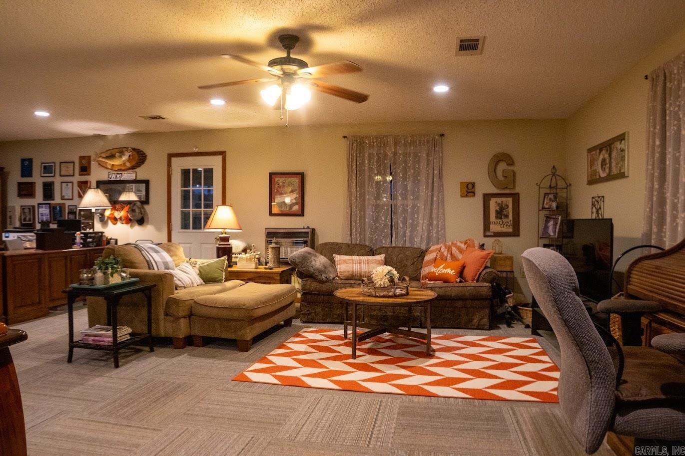 161 Hill Top Acres  Romance, AR