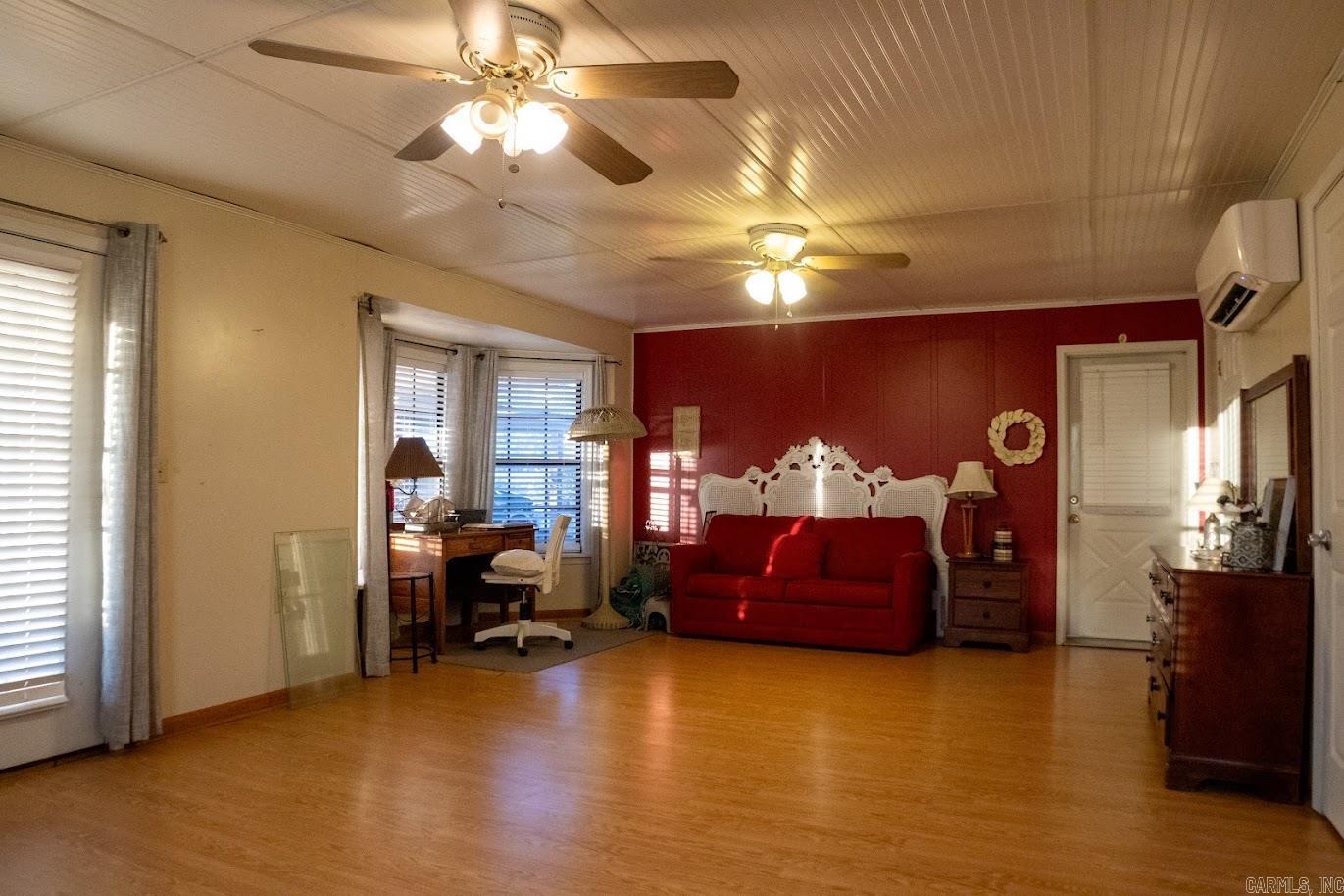 161 Hill Top Acres  Romance, AR