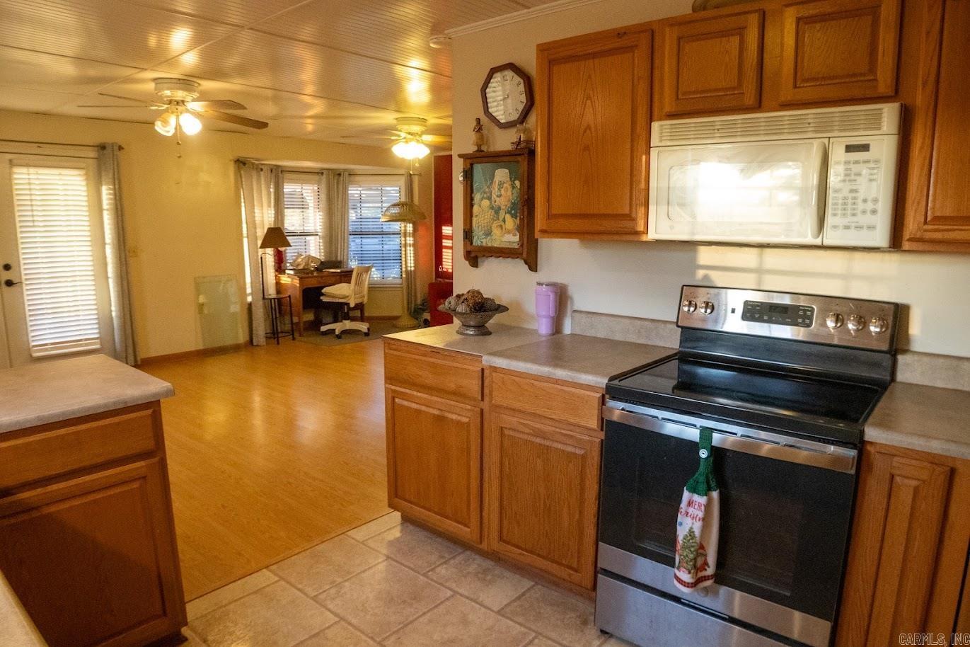 161 Hill Top Acres  Romance, AR