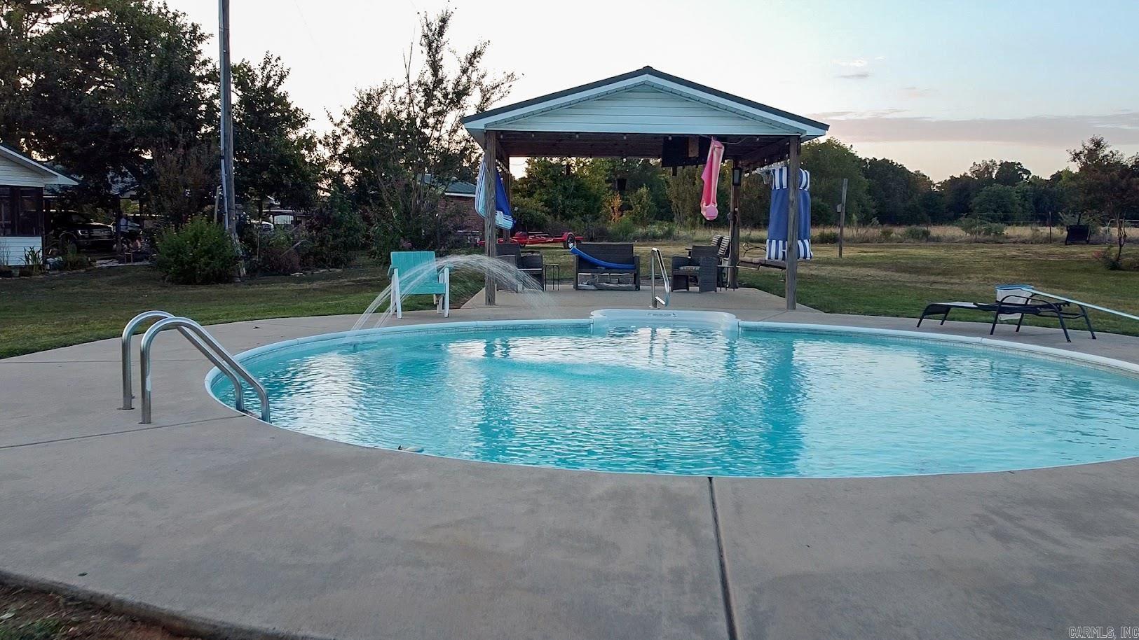 161 Hill Top Acres  Romance, AR