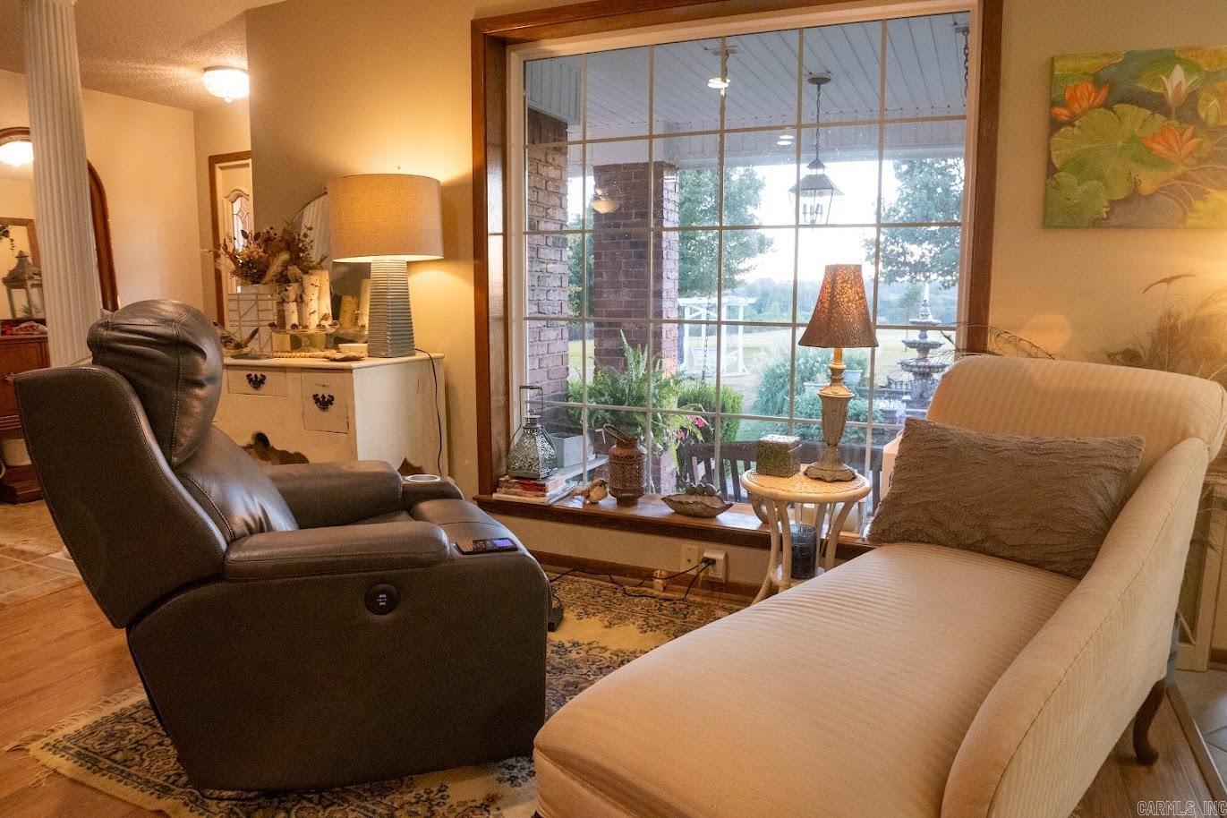 161 Hill Top Acres  Romance, AR
