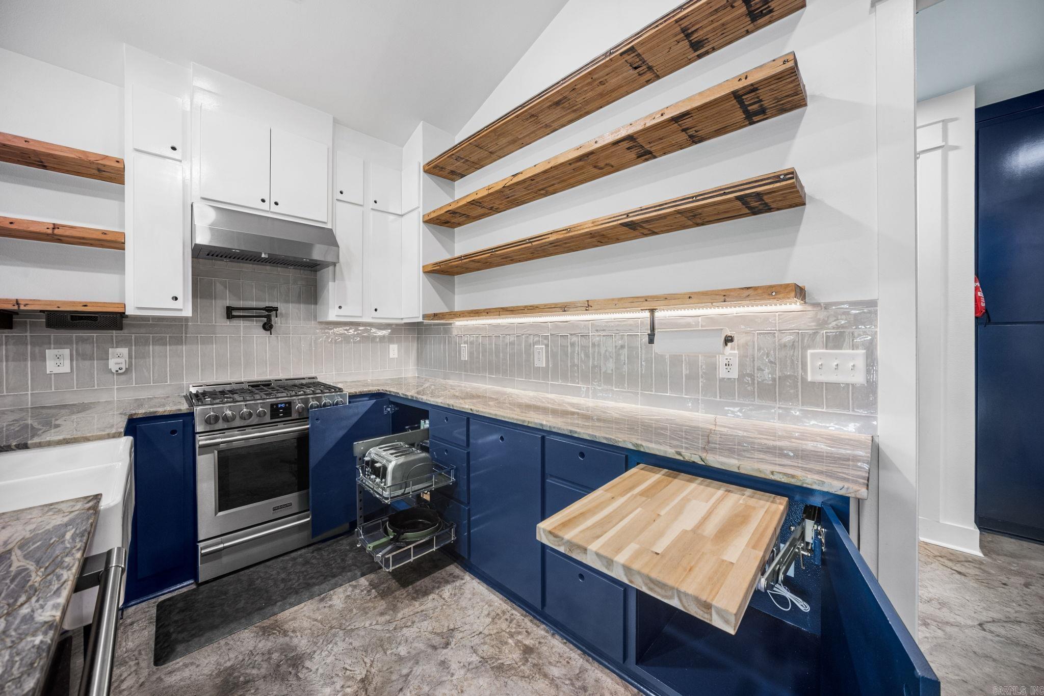 8325 Greer  Sherwood, AR
