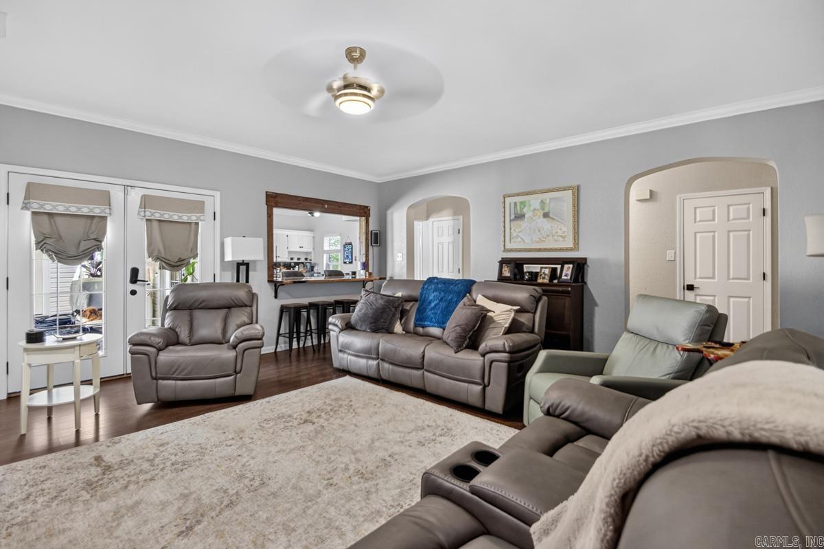 1185 Cambridge Circle  Benton, AR