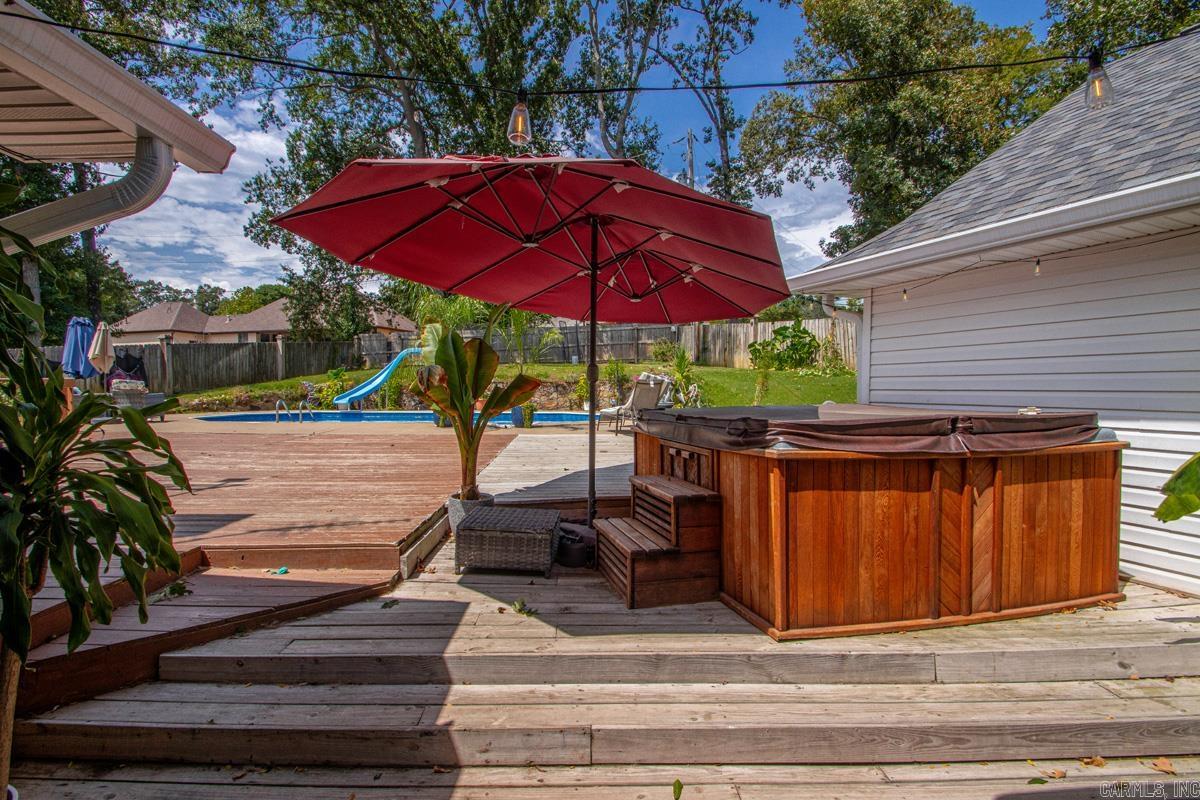 1185 Cambridge Circle  Benton, AR