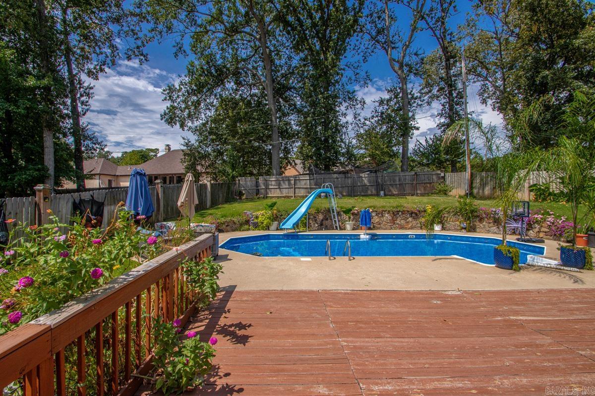 1185 Cambridge Circle  Benton, AR