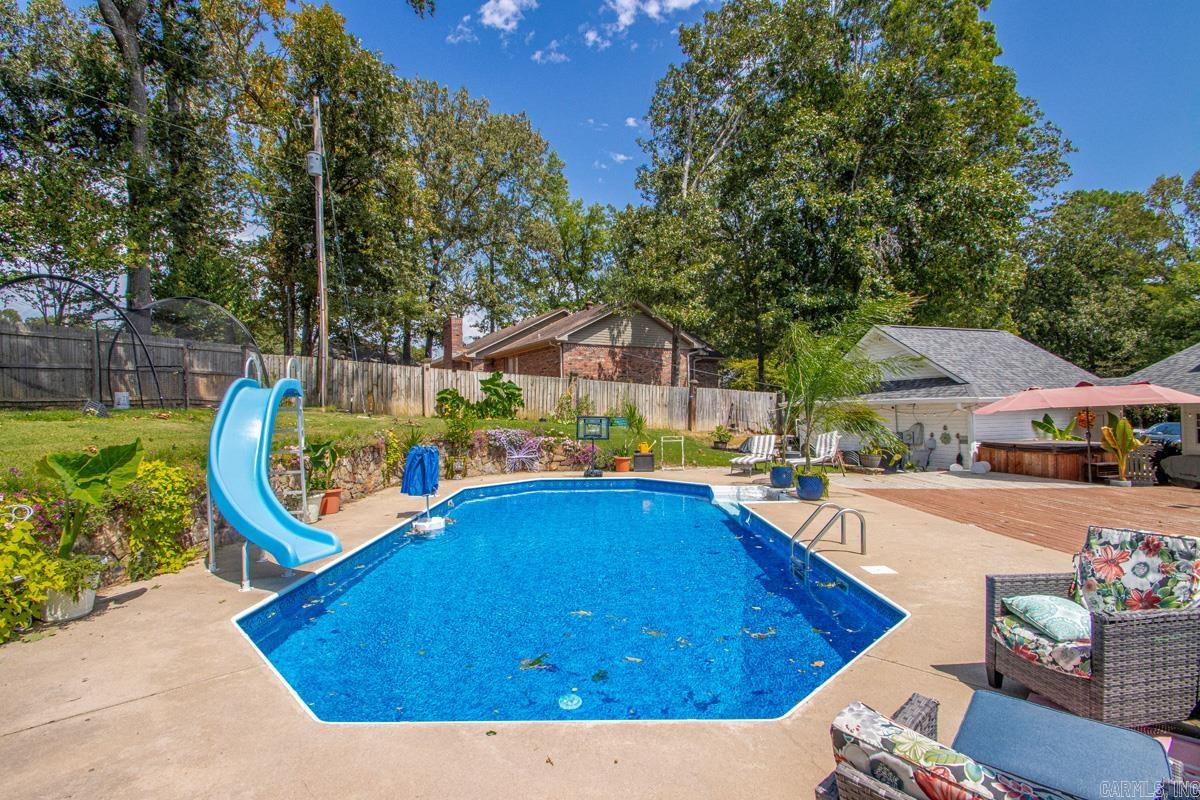 1185 Cambridge Circle  Benton, AR