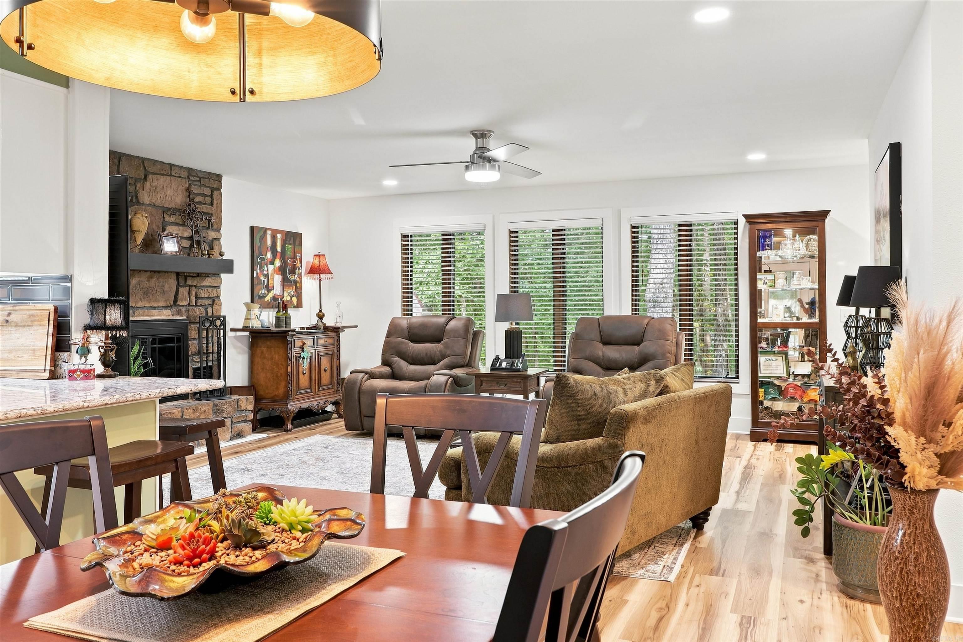 13 Pego  Hot Springs Village, AR