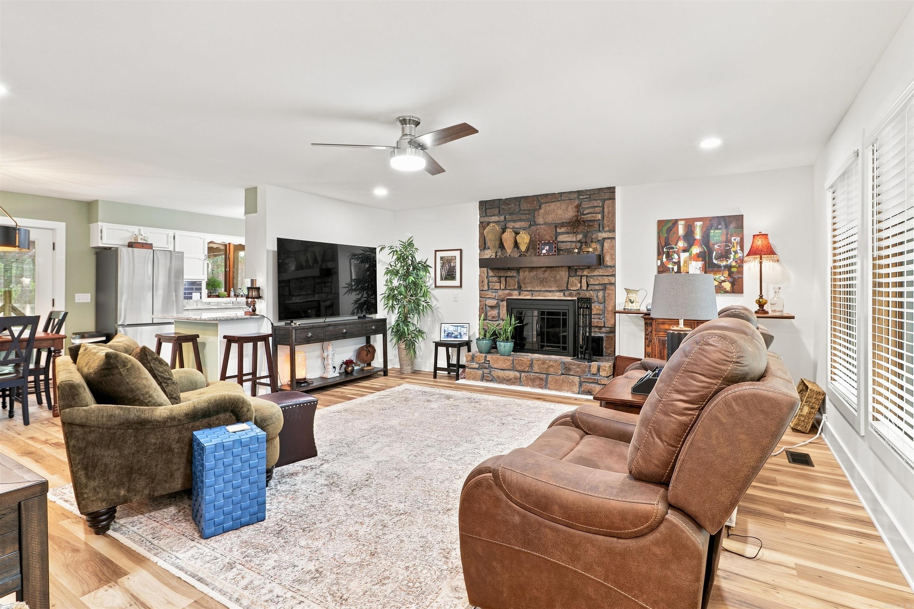 13 Pego  Hot Springs Village, AR