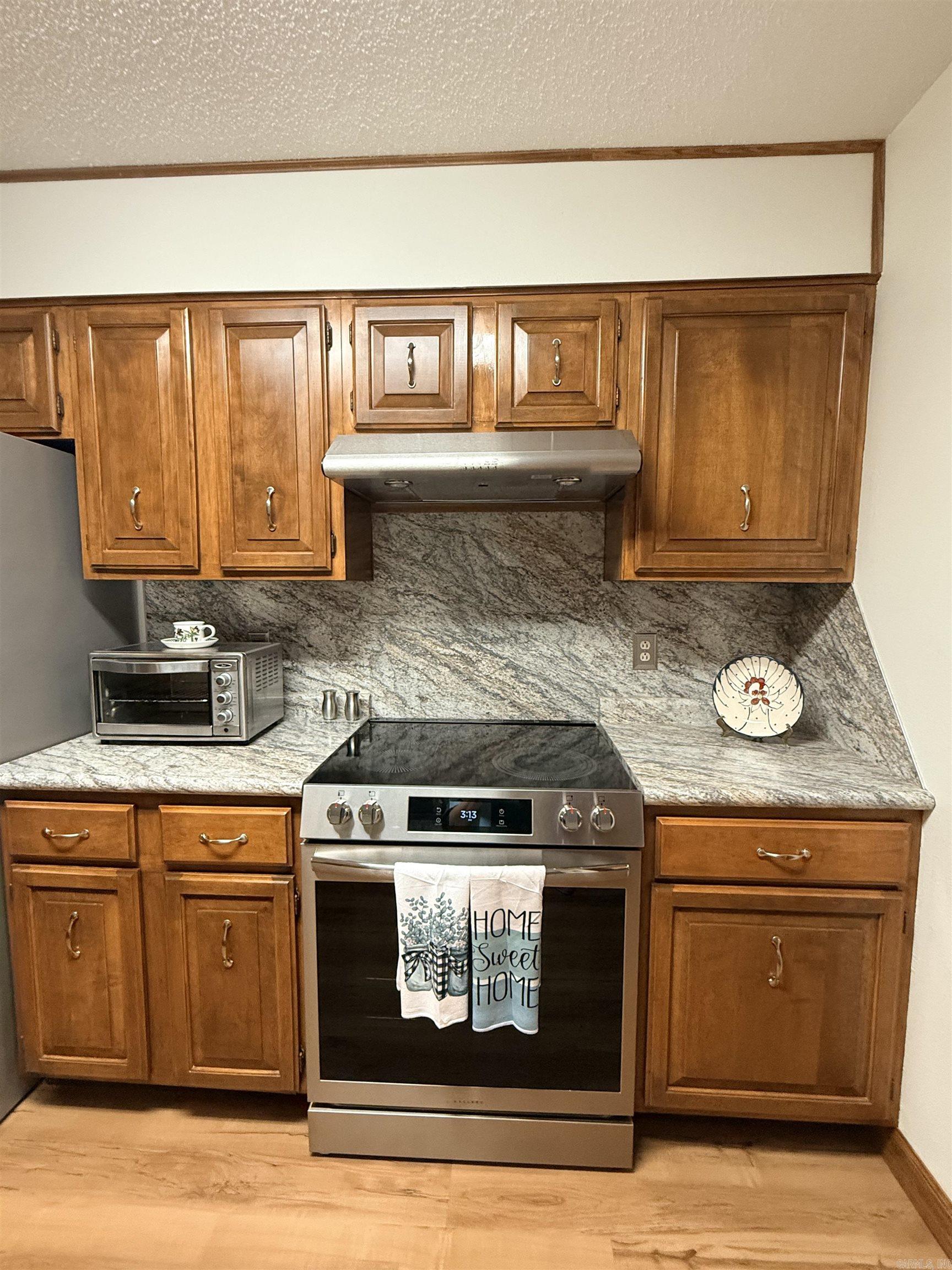 913 Matt  Hensley, AR
