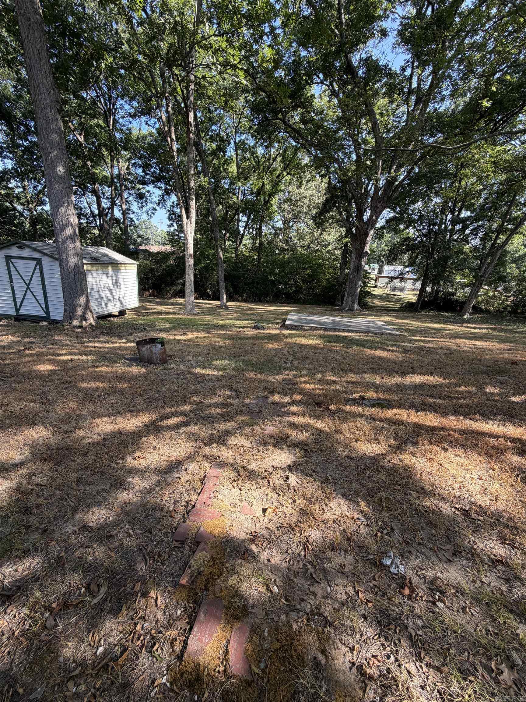 214 E Walnut  De Valls Bluff, AR