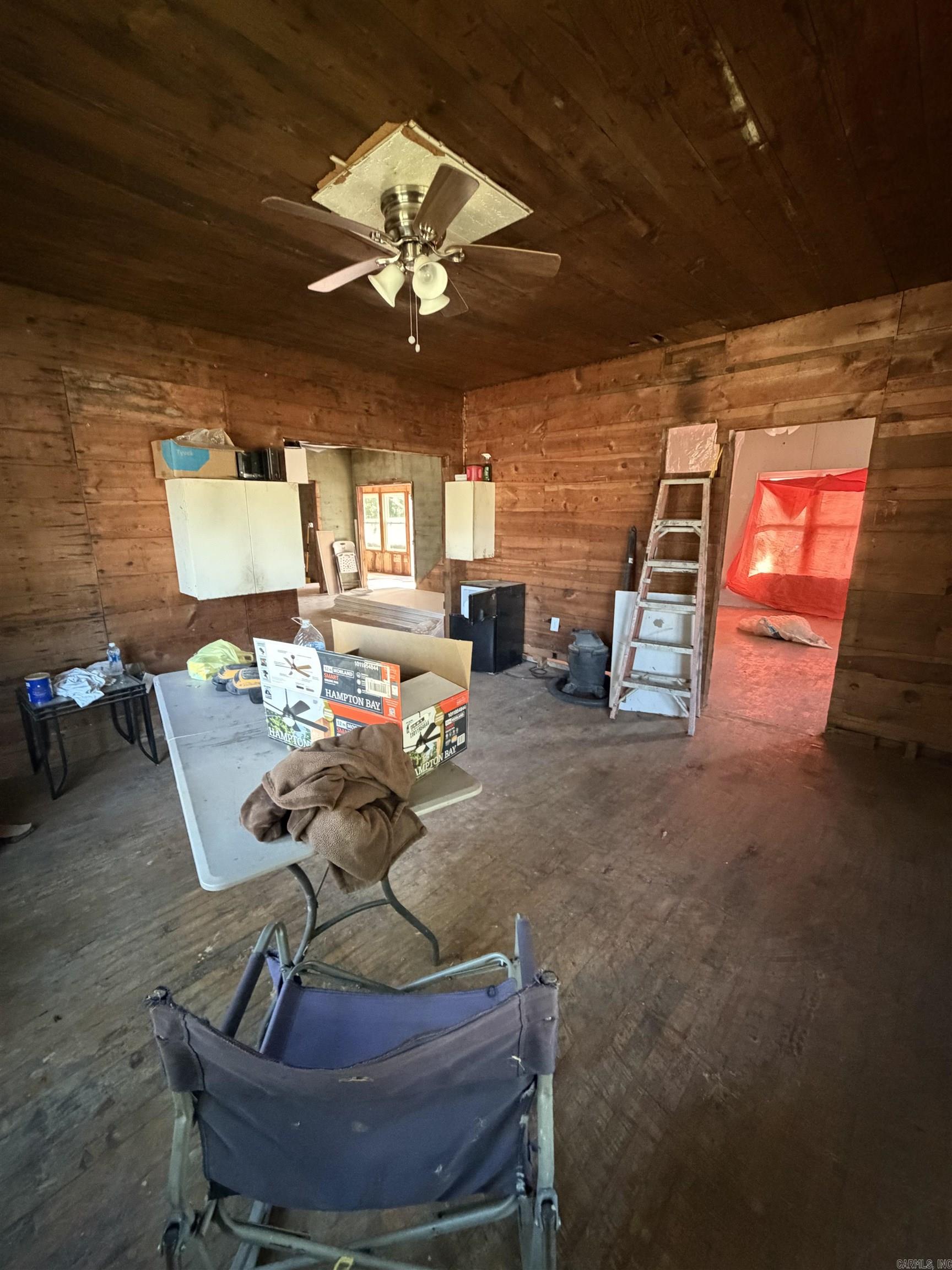 214 E Walnut  De Valls Bluff, AR