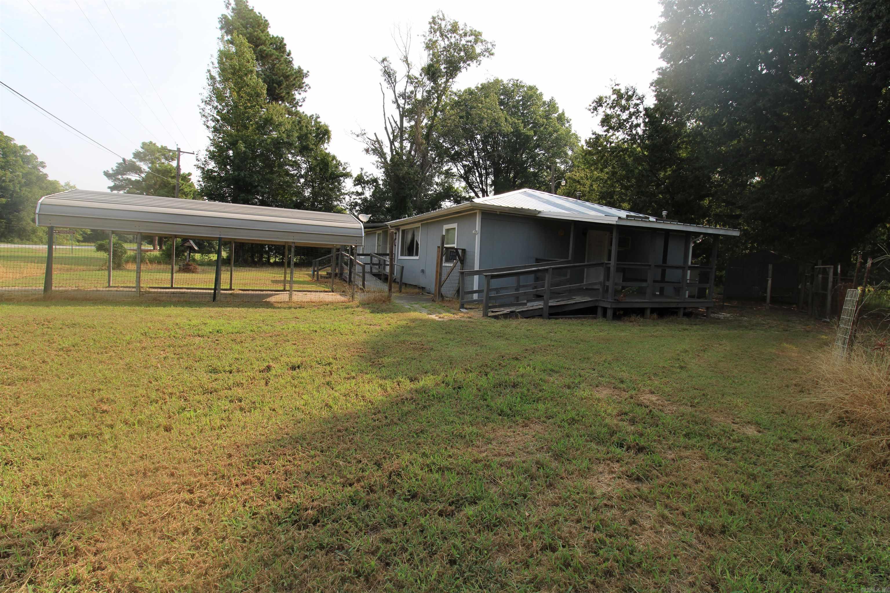 10185 E 70  De Valls Bluff, AR