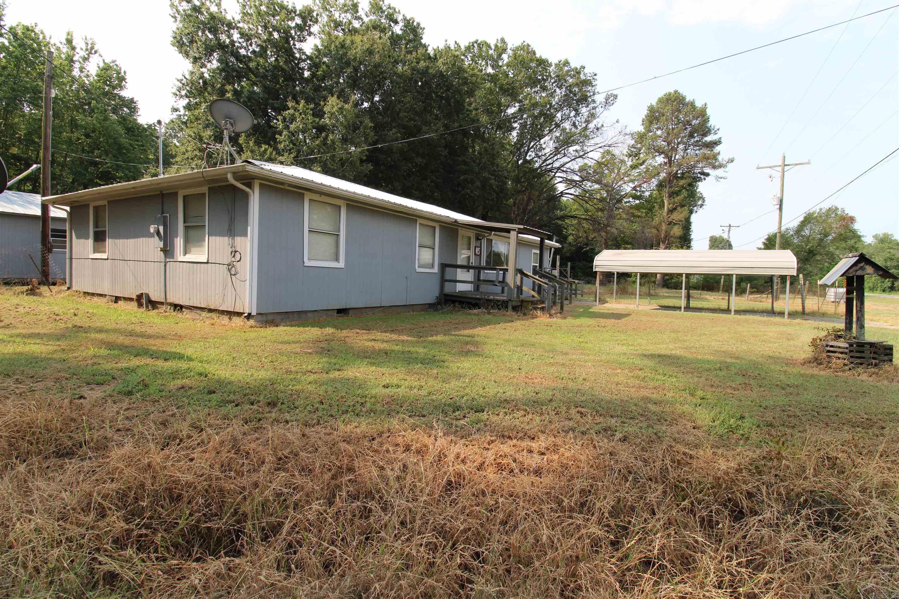 10185 E 70  De Valls Bluff, AR
