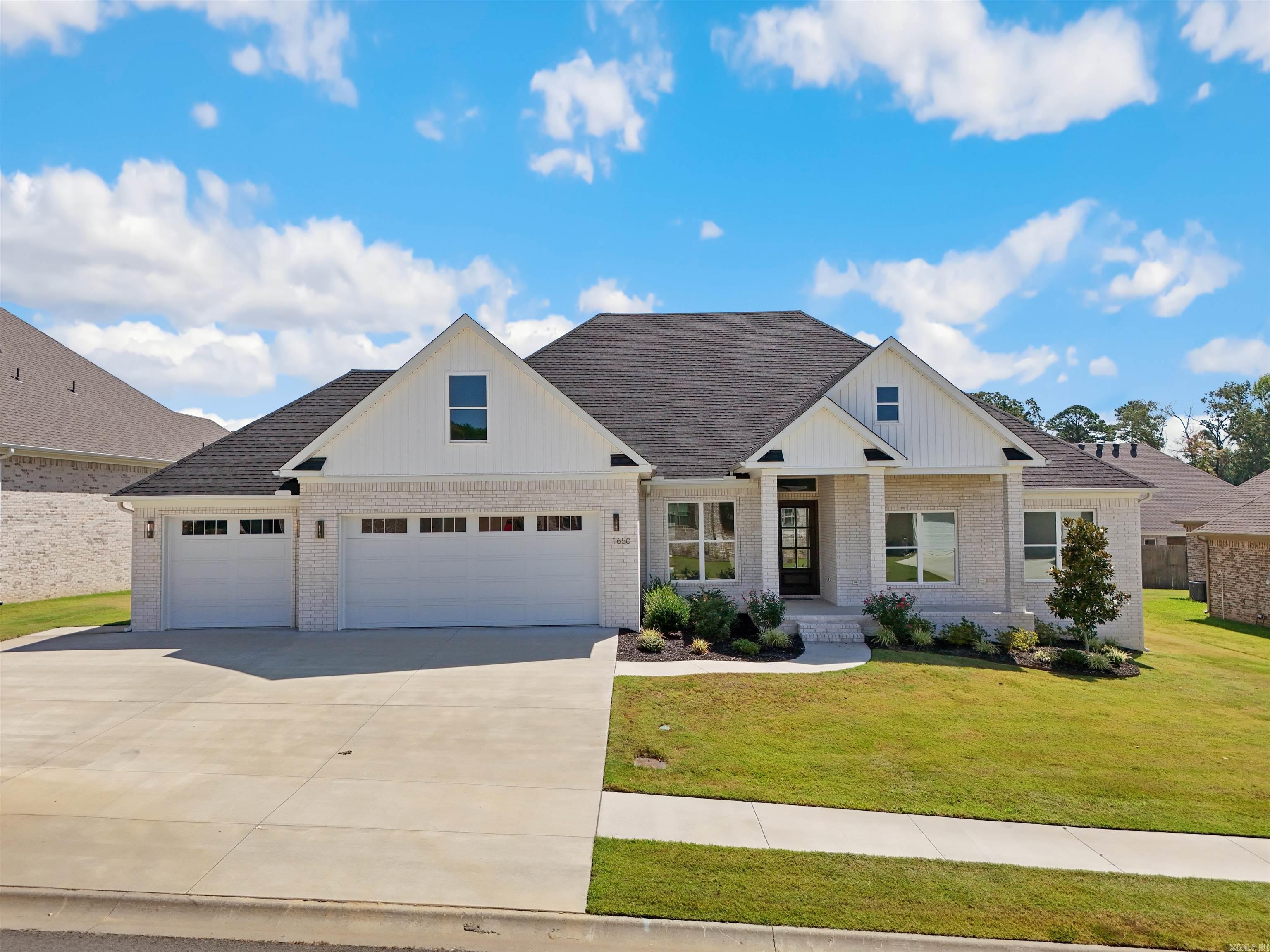 1650  Dolphin  Conway, AR