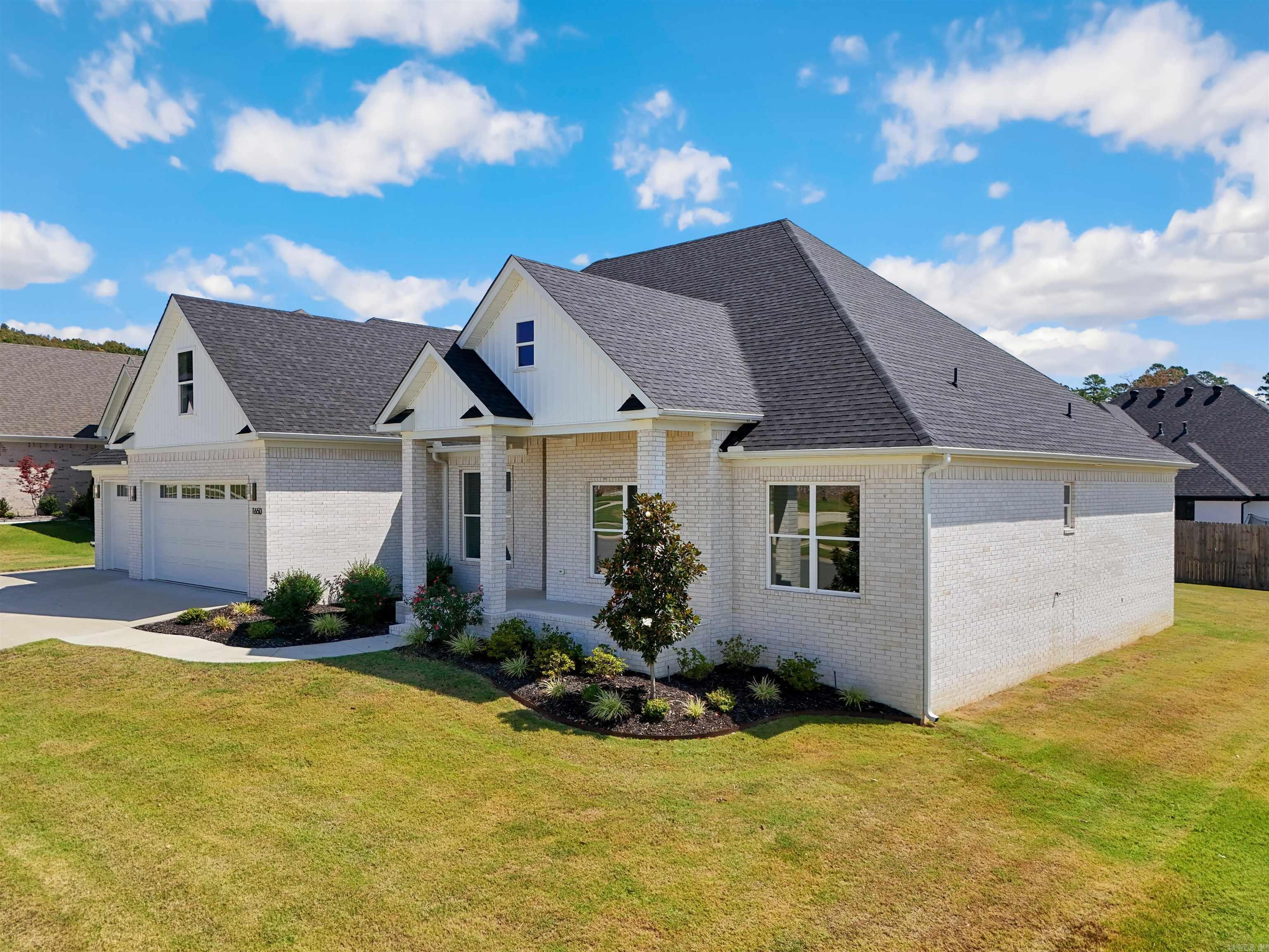 1650 Dolphin  Conway, AR
