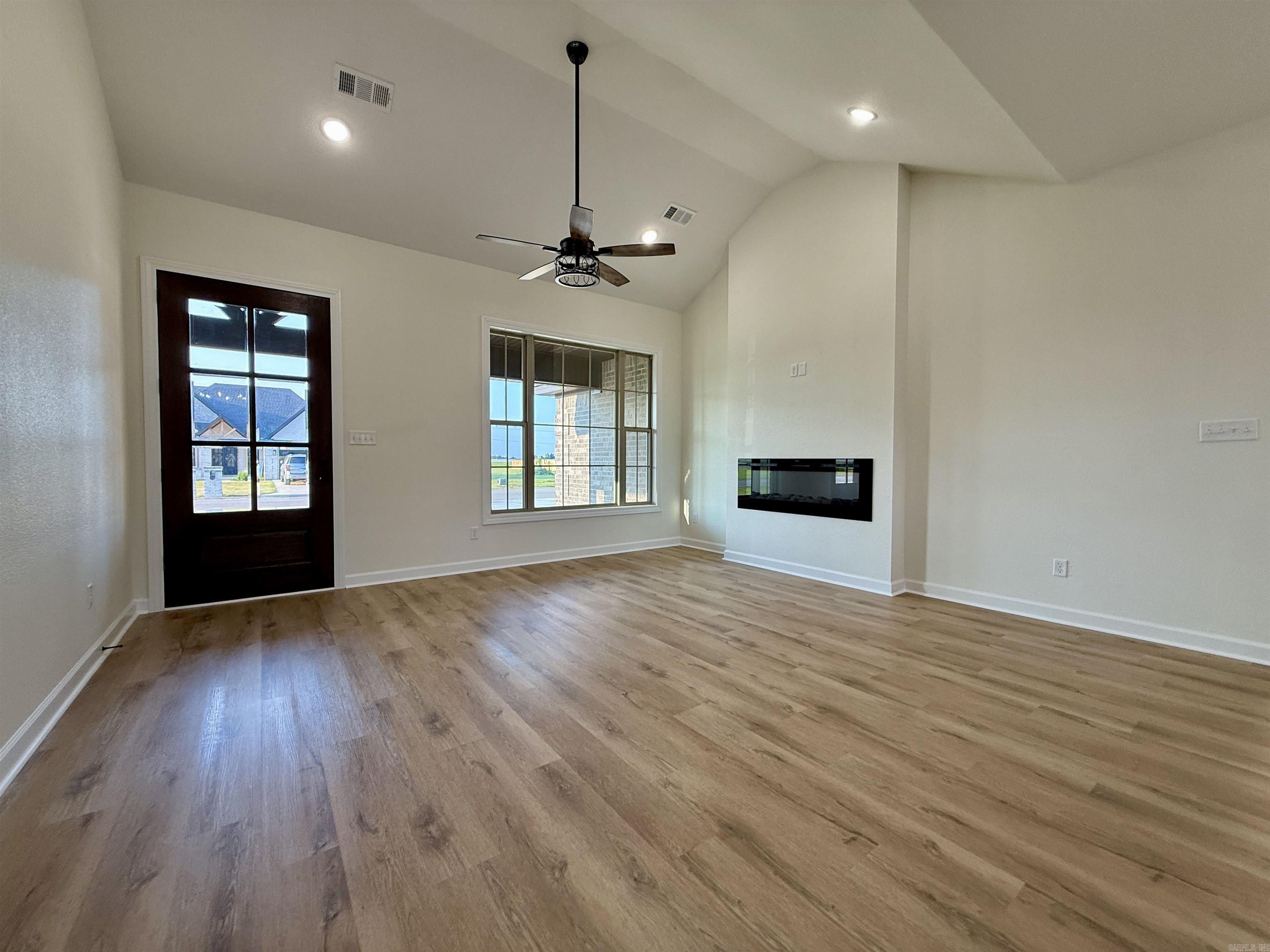 104 Old Eli Road — photo 2