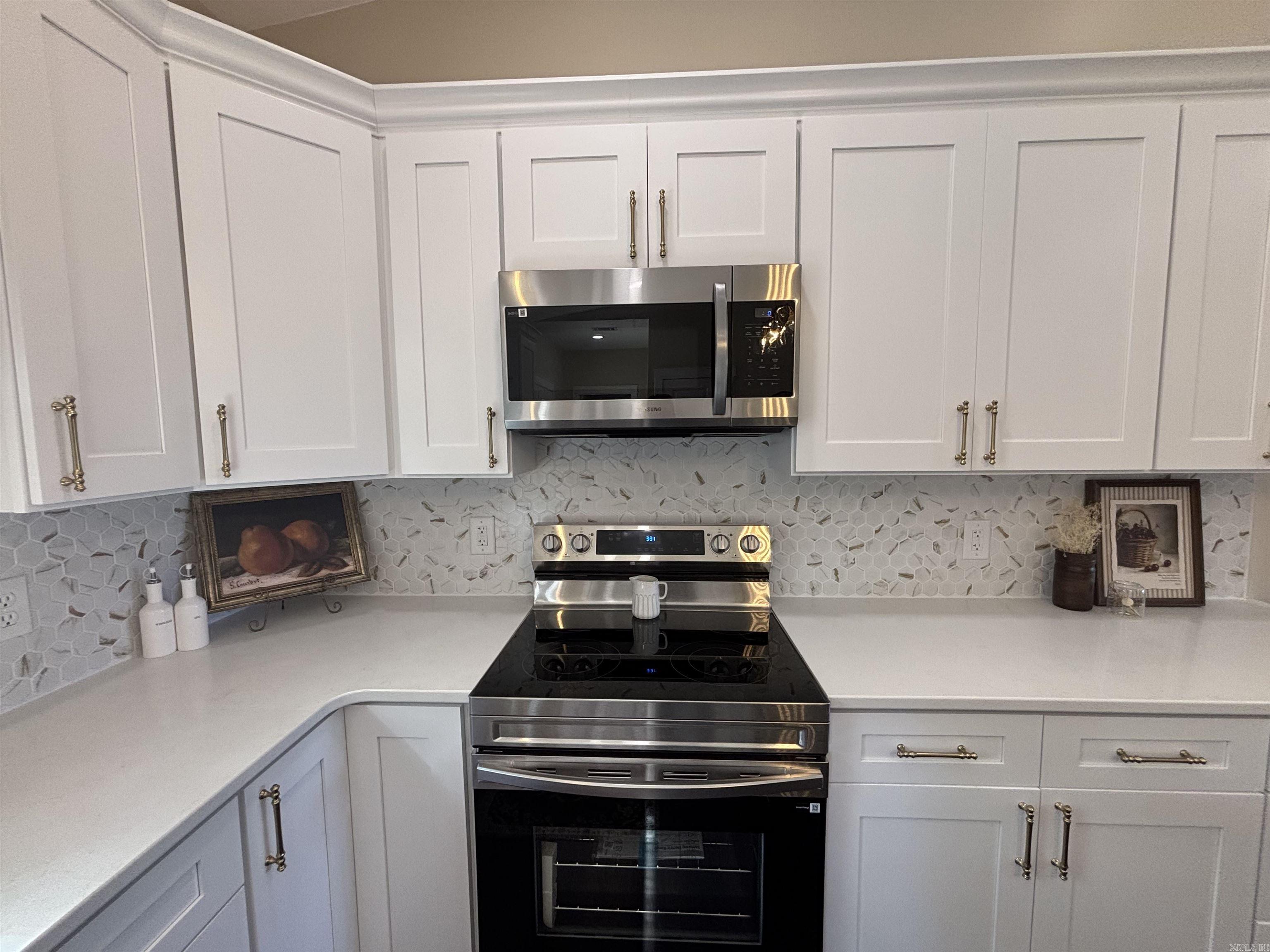 180 Cedar Meadow  Sidney, AR