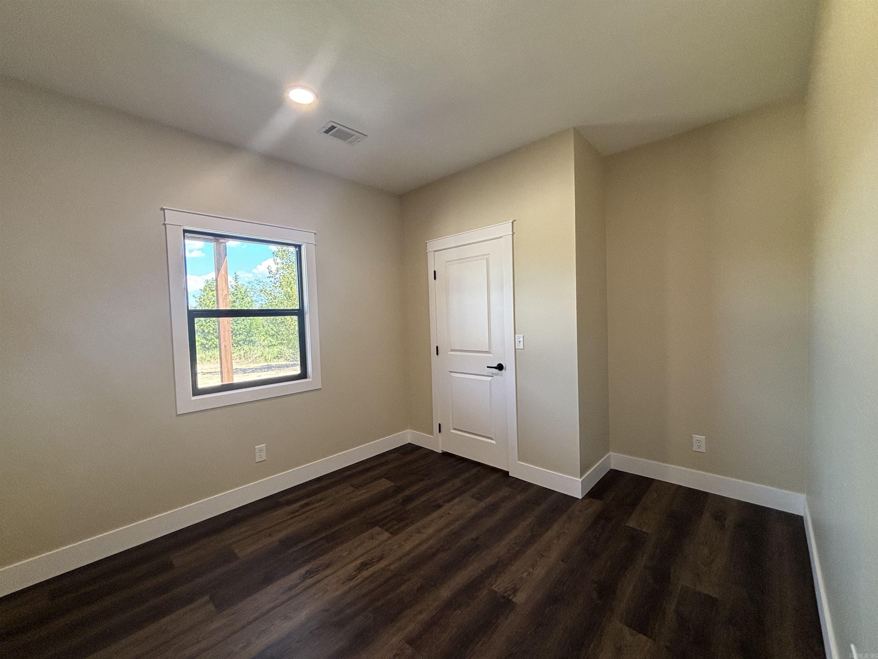180 Cedar Meadow  Sidney, AR
