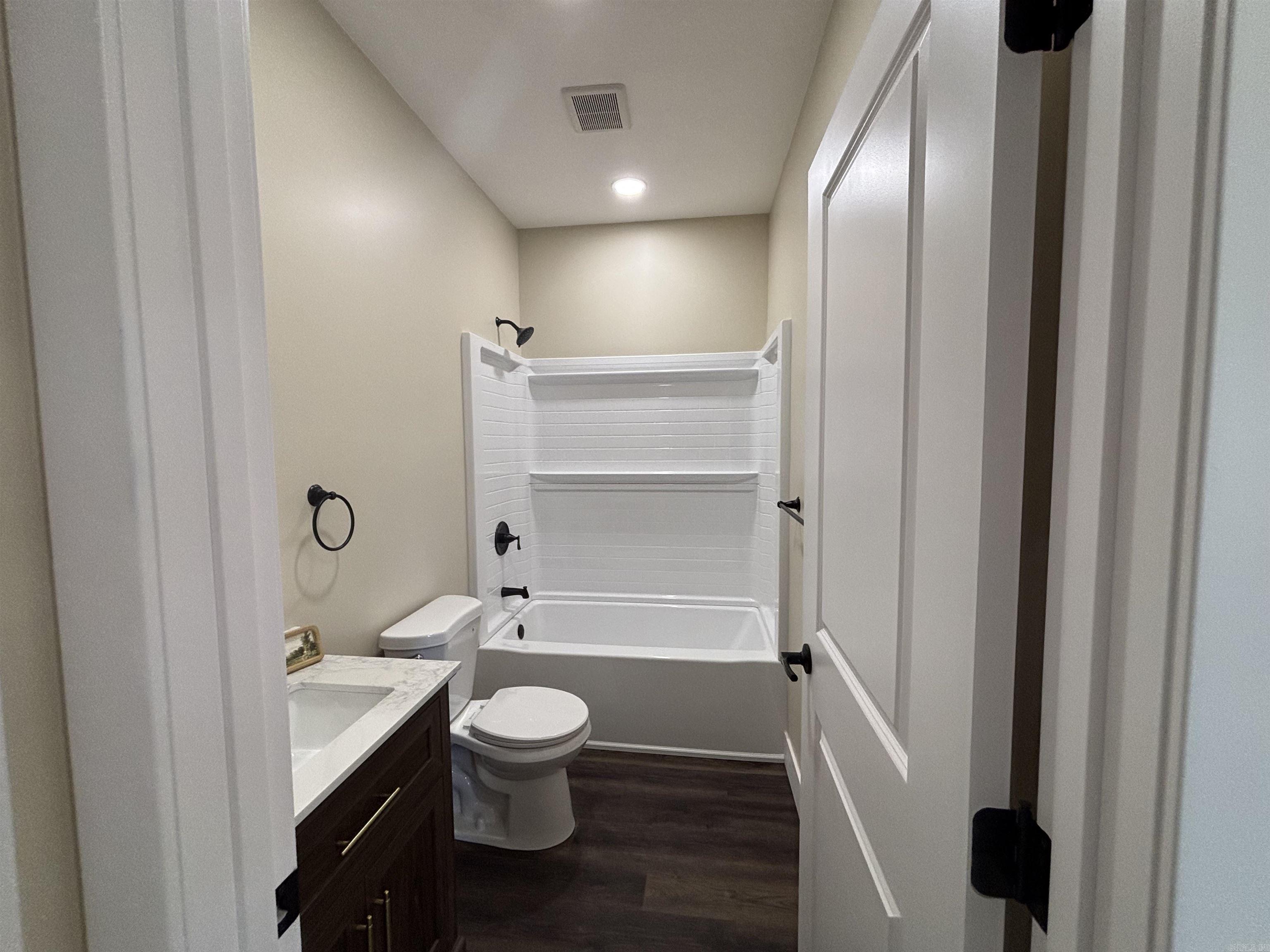 180 Cedar Meadow  Sidney, AR