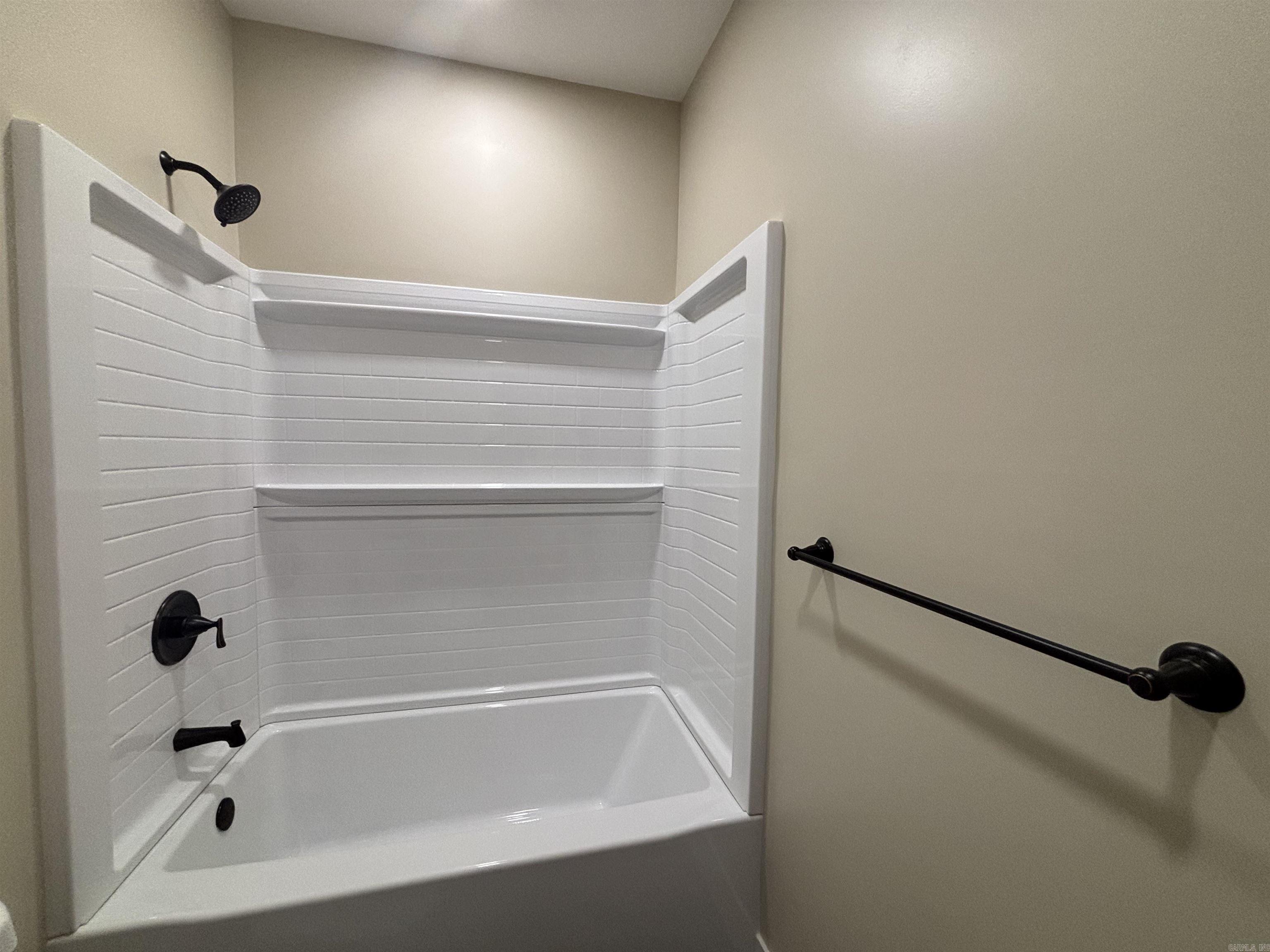 180 Cedar Meadow  Sidney, AR