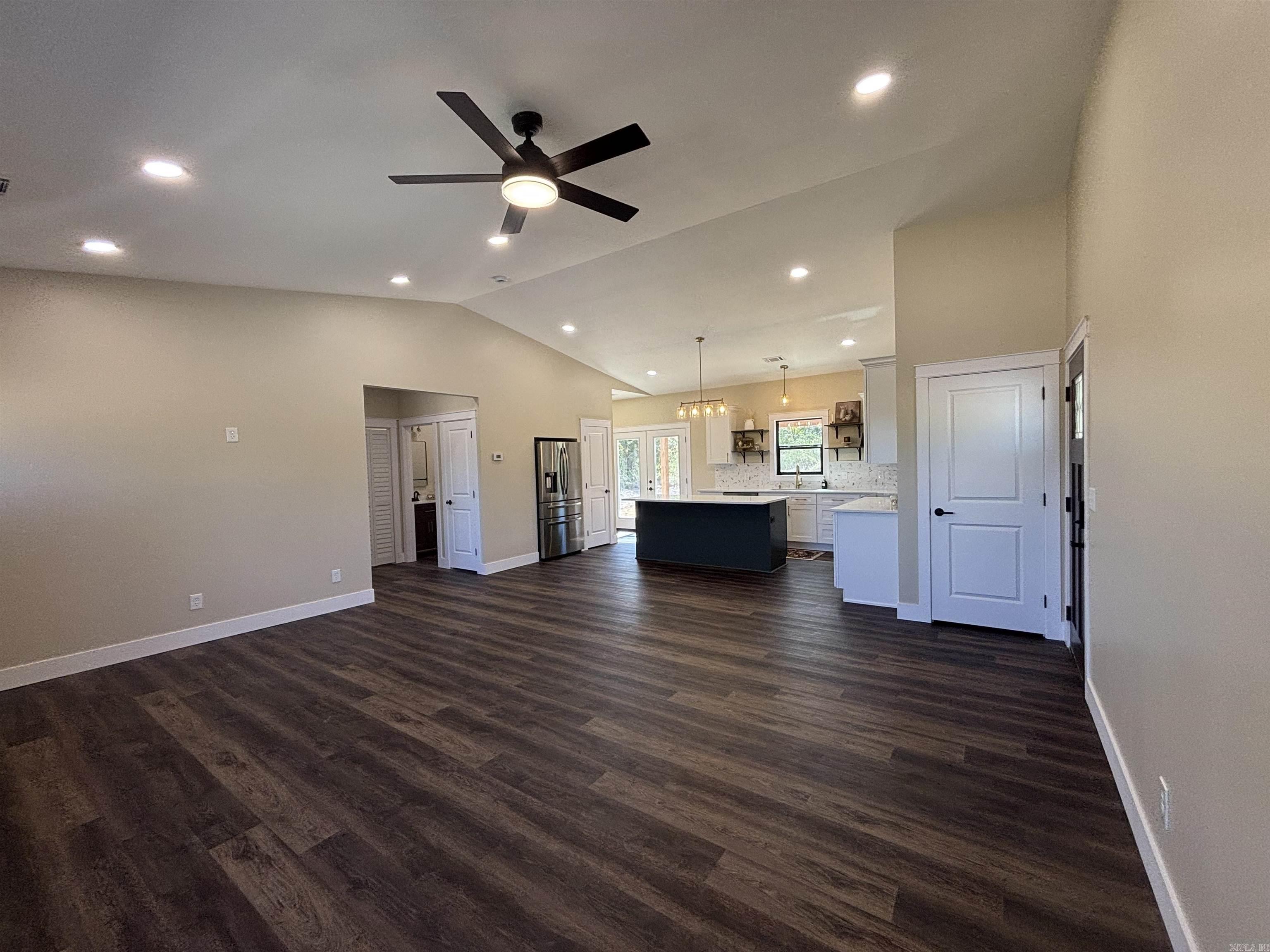 180 Cedar Meadow  Sidney, AR