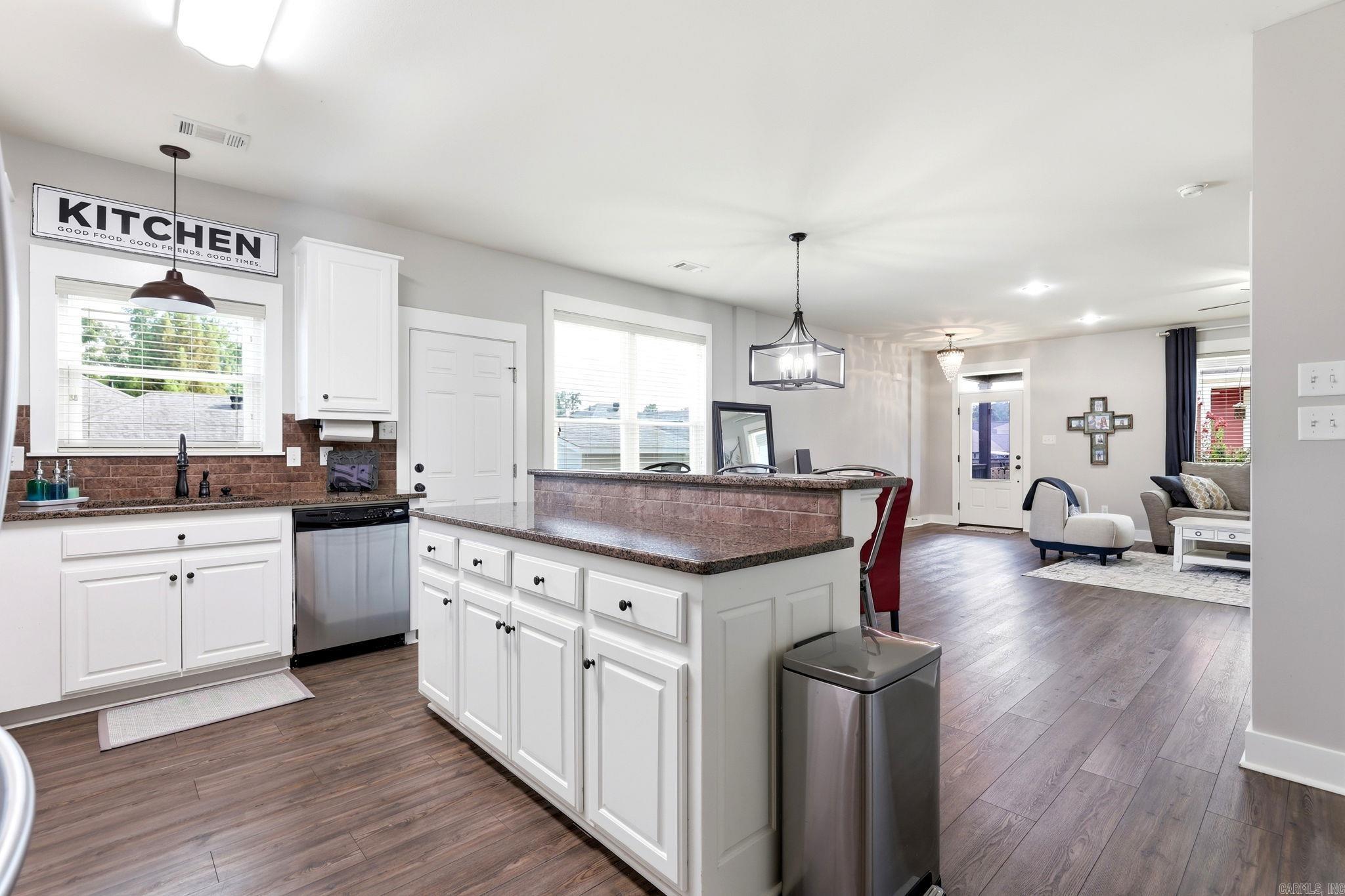 8 Regents Park  Bryant, AR