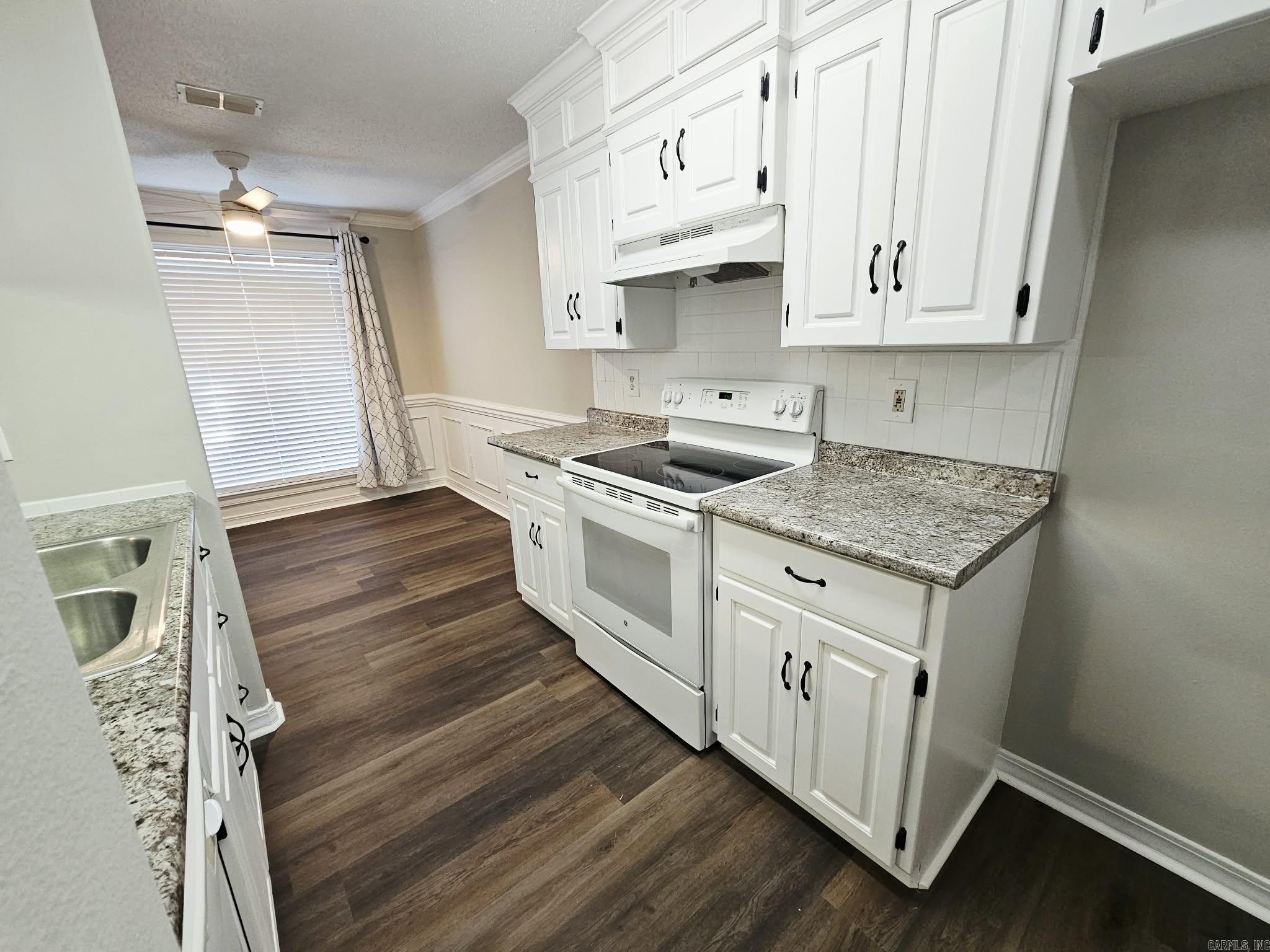 24 Windwood  Ward, AR