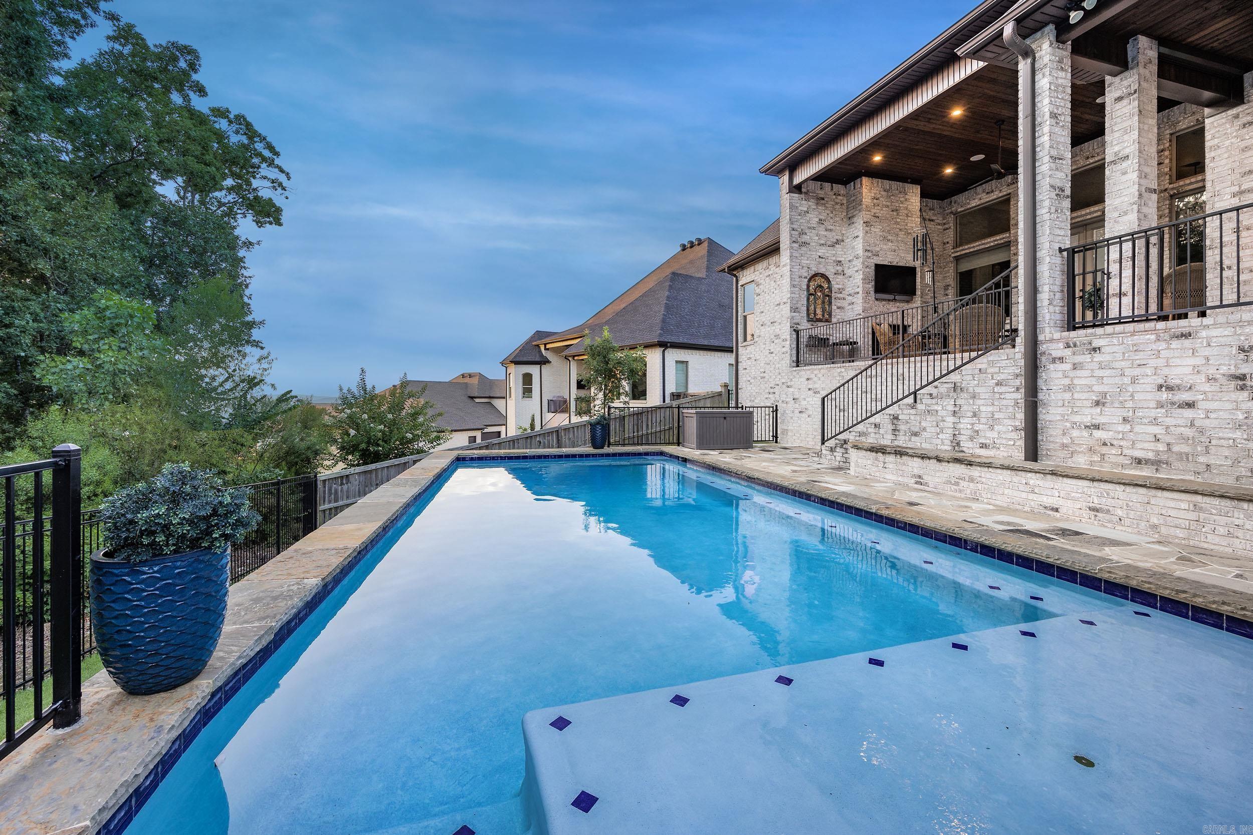79 Falstone Dr  Little Rock, AR