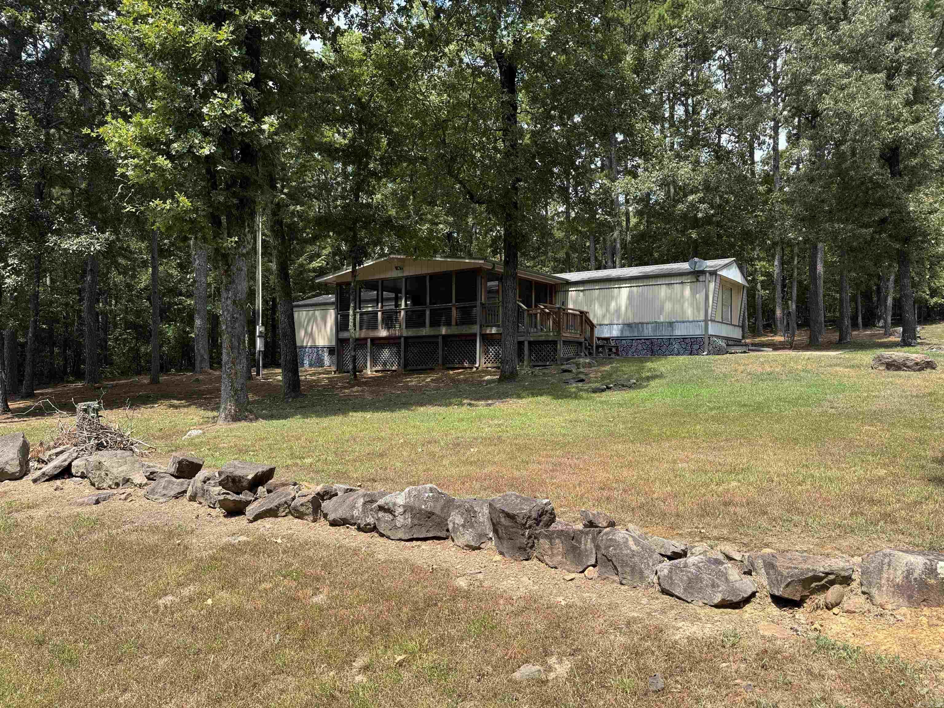1950 Northshore  Greers Ferry, AR