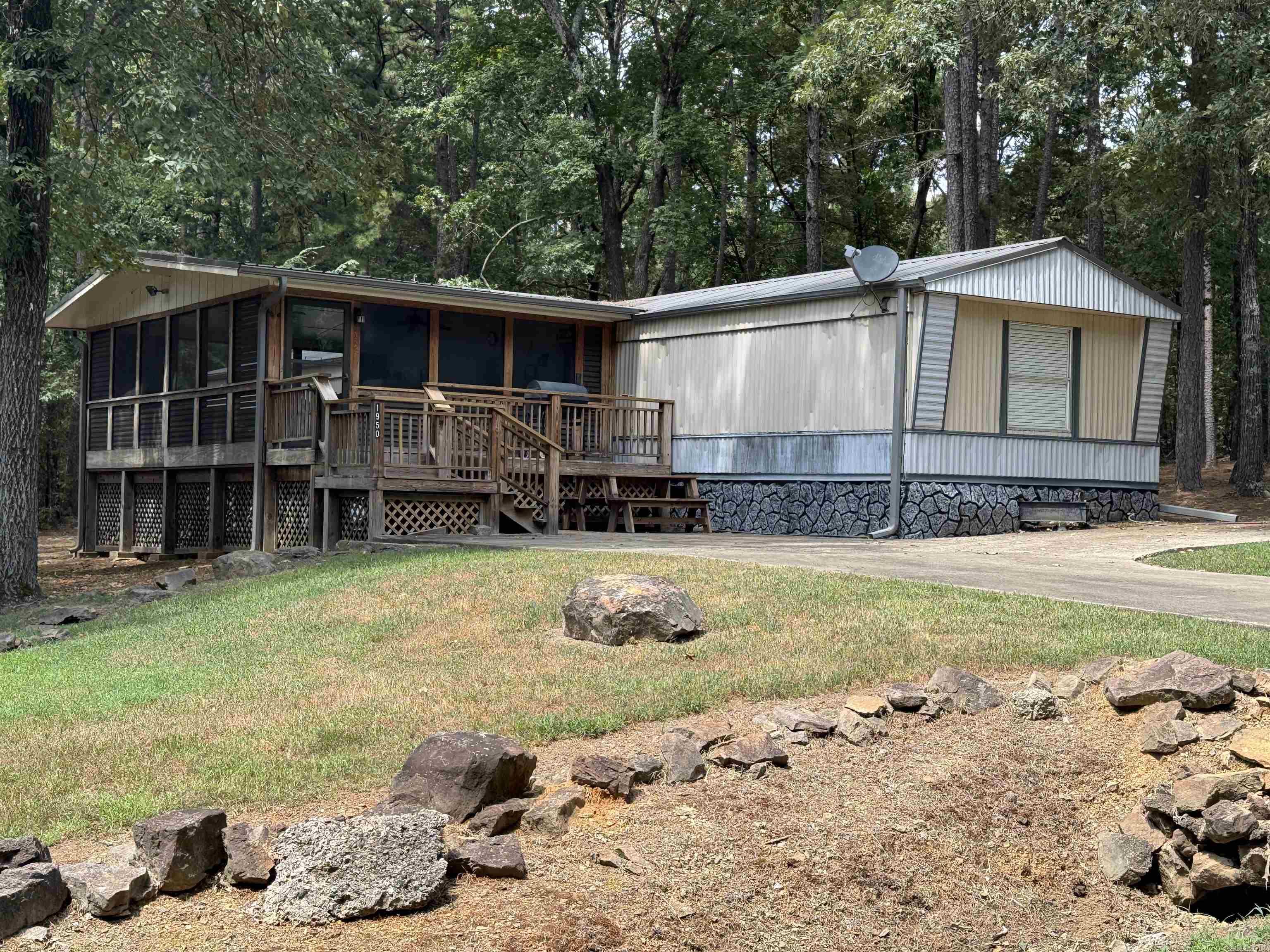 1950 Northshore  Greers Ferry, AR