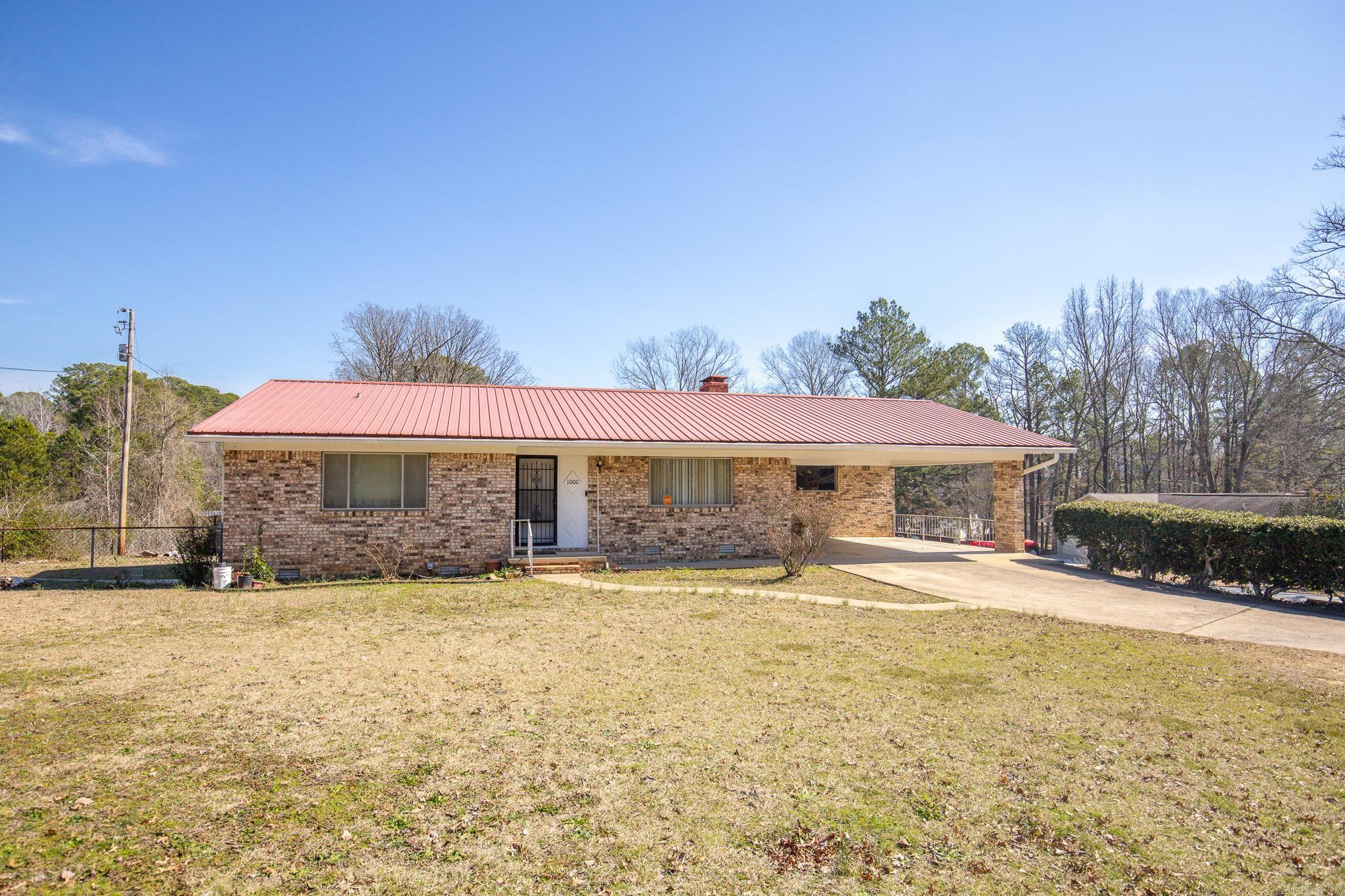 1000 N Arch  Sheridan, AR