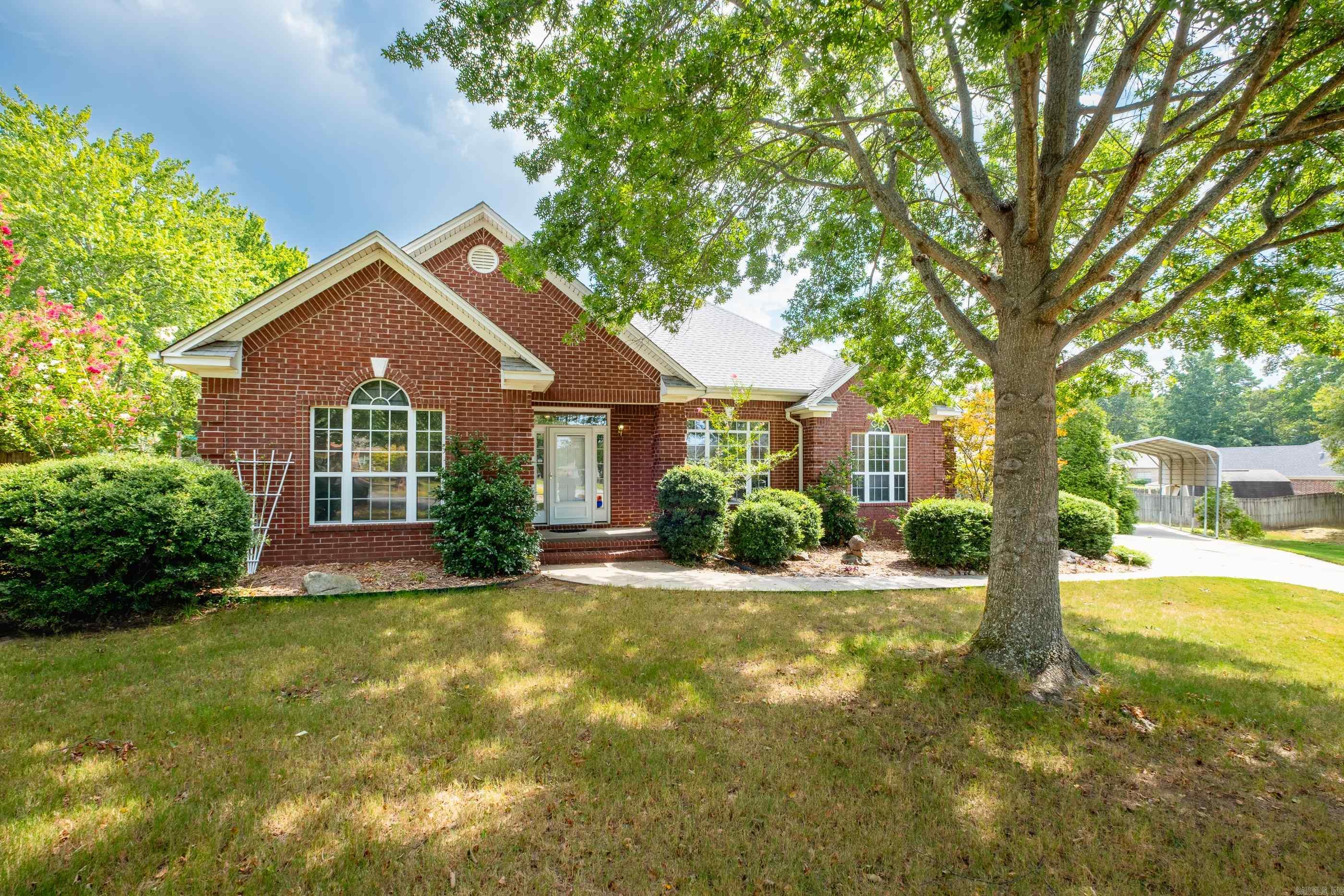 27 Belle River Circle  Maumelle, AR