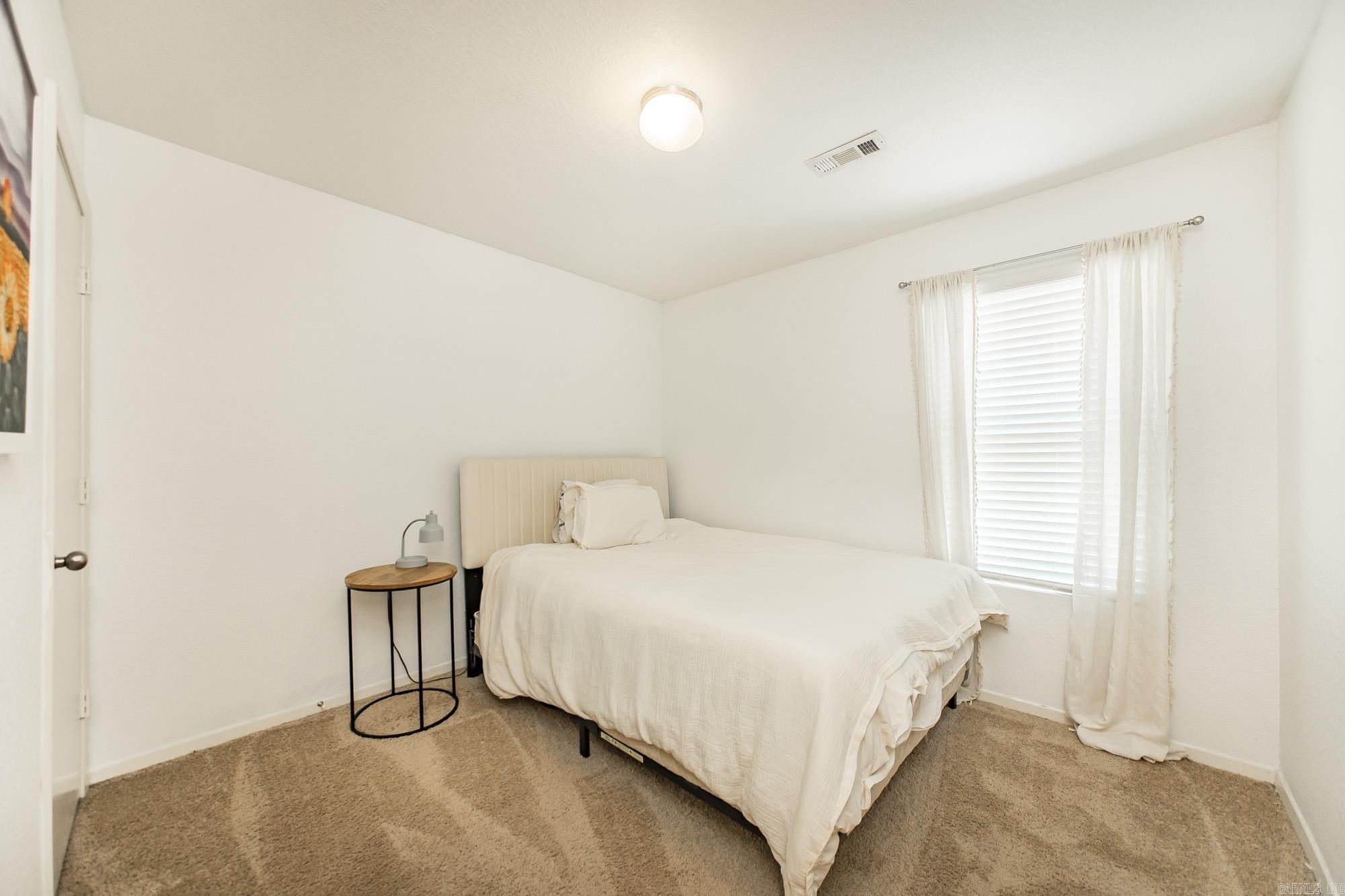 16 Oakland  Austin, AR