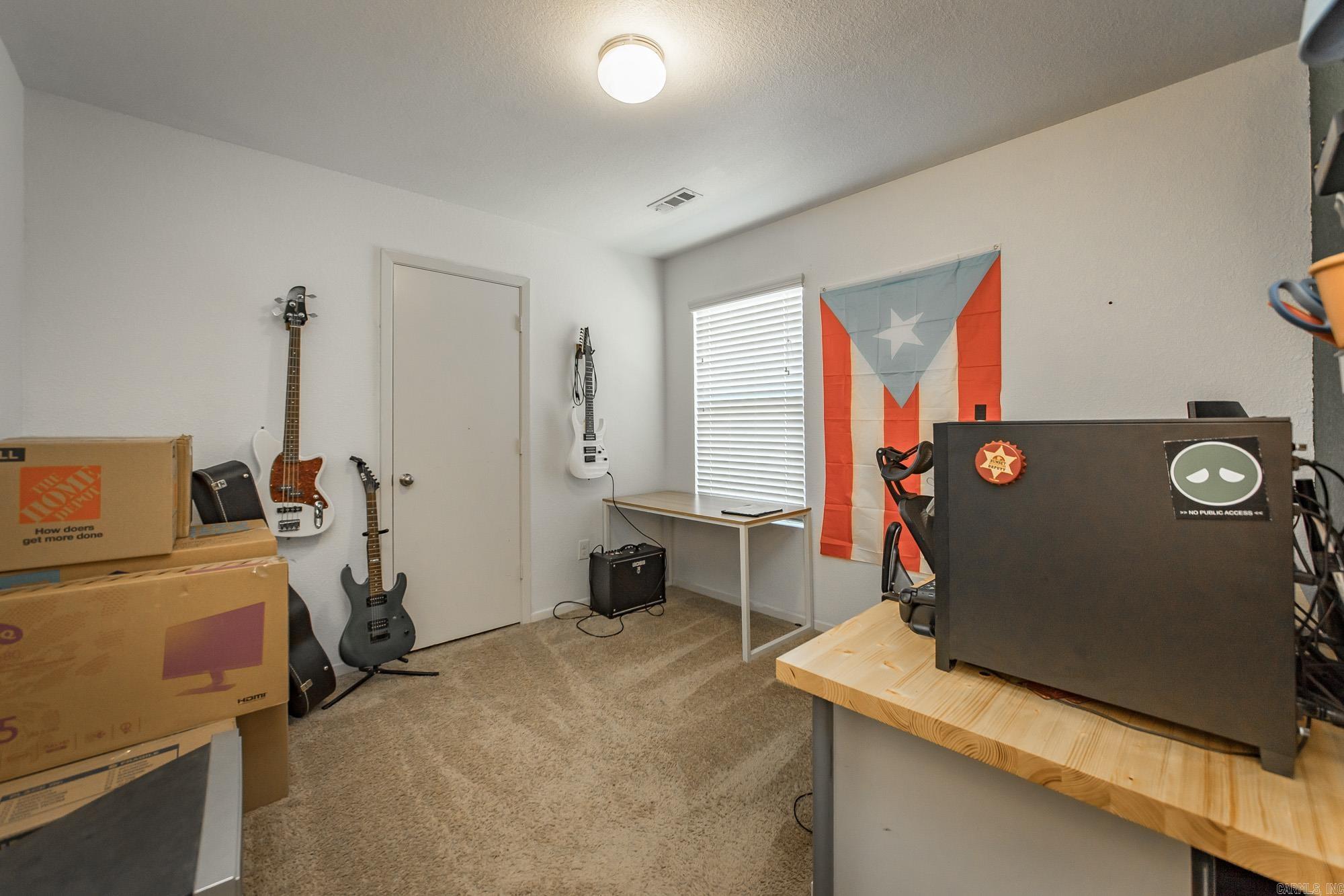 16 Oakland  Austin, AR